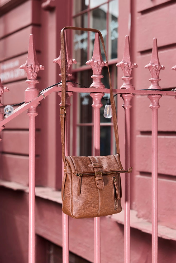 Rieker Damen-Handtasche, Schultertasche, Überschlag mit Schnallenverschluss