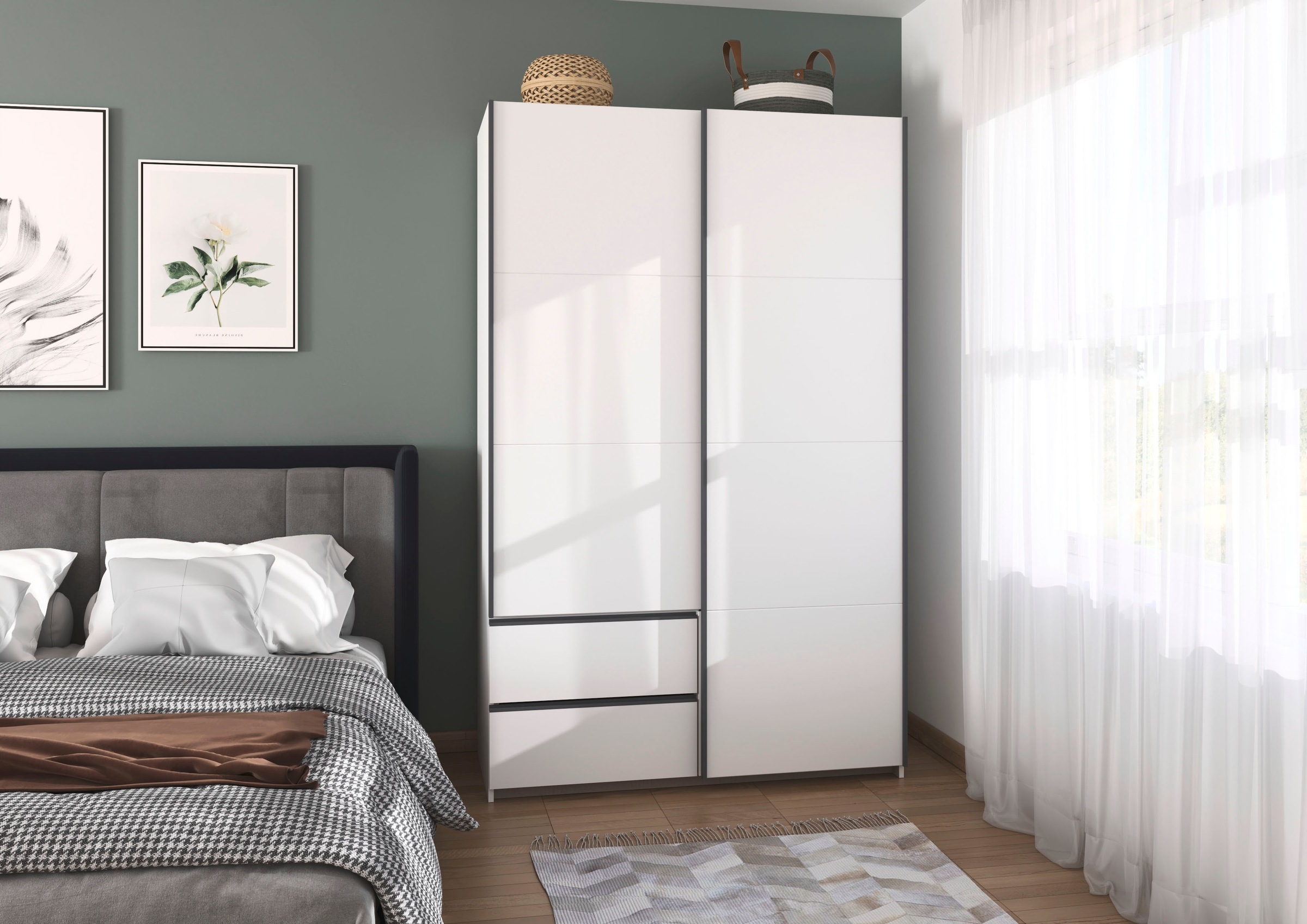 rauch Schwebetürenschrank »Kleiderschrank Schrank Garderobe Wäscheschrank SEVILLA«, (in 3 verschiedenen Ausstattungen BASIC/CLASSIC/PREMIUM), Metall-Griffleisten alufarben oder Graumetallic MADE IN GERMANY