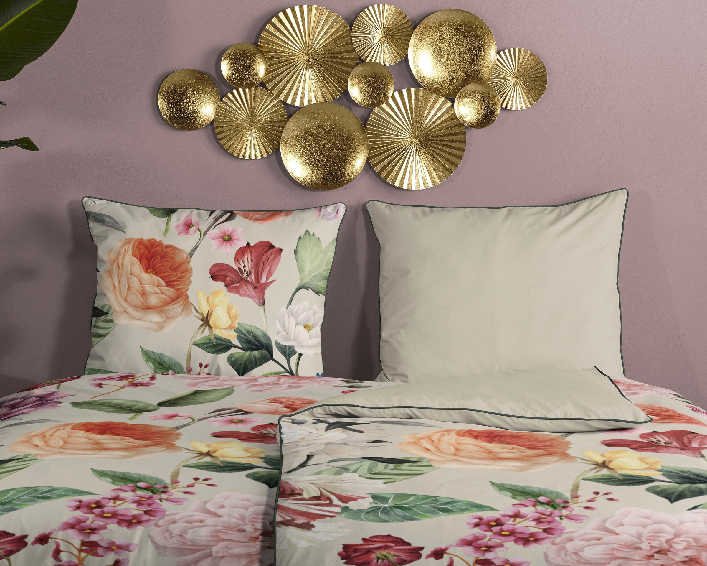 Descanso Wendebettwäsche »Fiori«, Baumwolle, Satin, 135x200, Biese, Reißverschluss, Wende, Blumen Sand