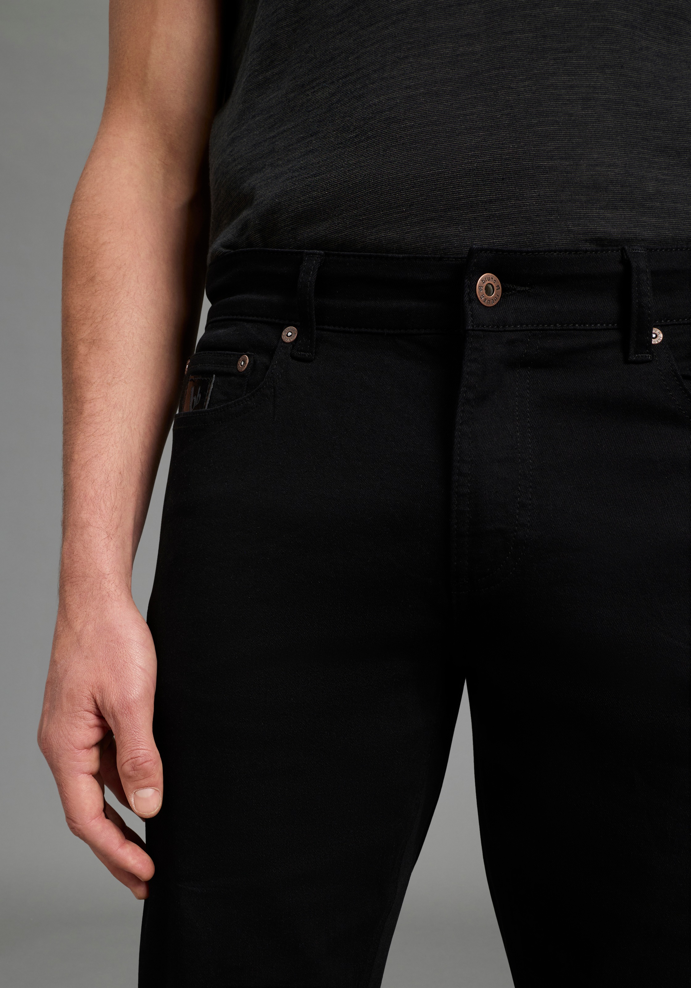 Thumbnail - Bruno Banani Jeansbermudas Straight-Fit, normale Leibhöhe, aus elastischem Denim-Material