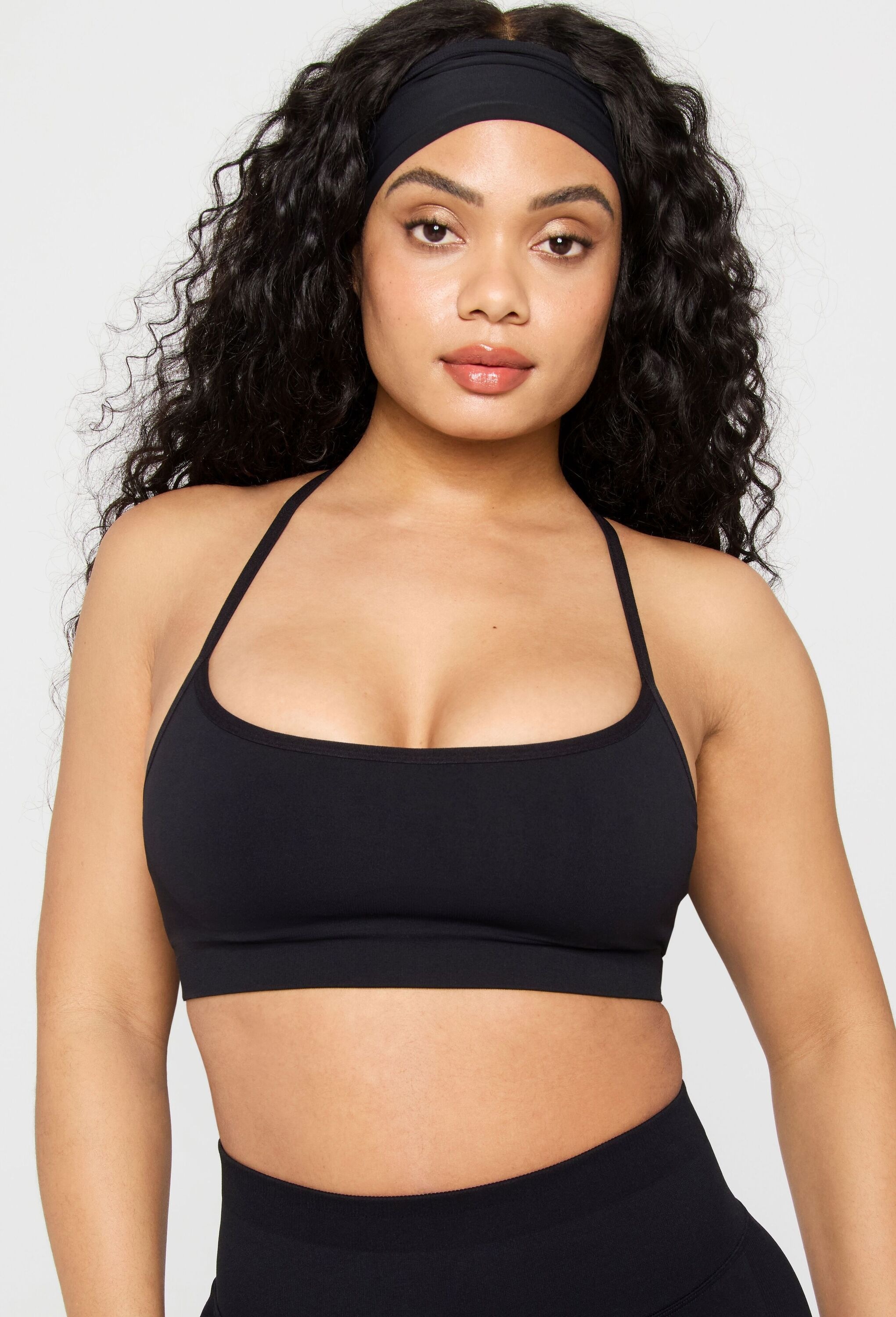 Fabletics Sport-BH »Fabletics BH SLEEK SEAMLESS STRAPPY LOW IMPACT BRA« mit Rundhalsausschnitt