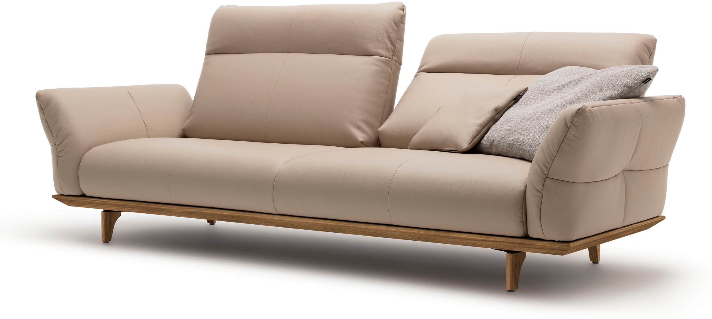 Creation BY ROLF BENZ 3,5-Sitzer »CR.460«, Sockel und Füße in Nussbaum, Breite 228 cm