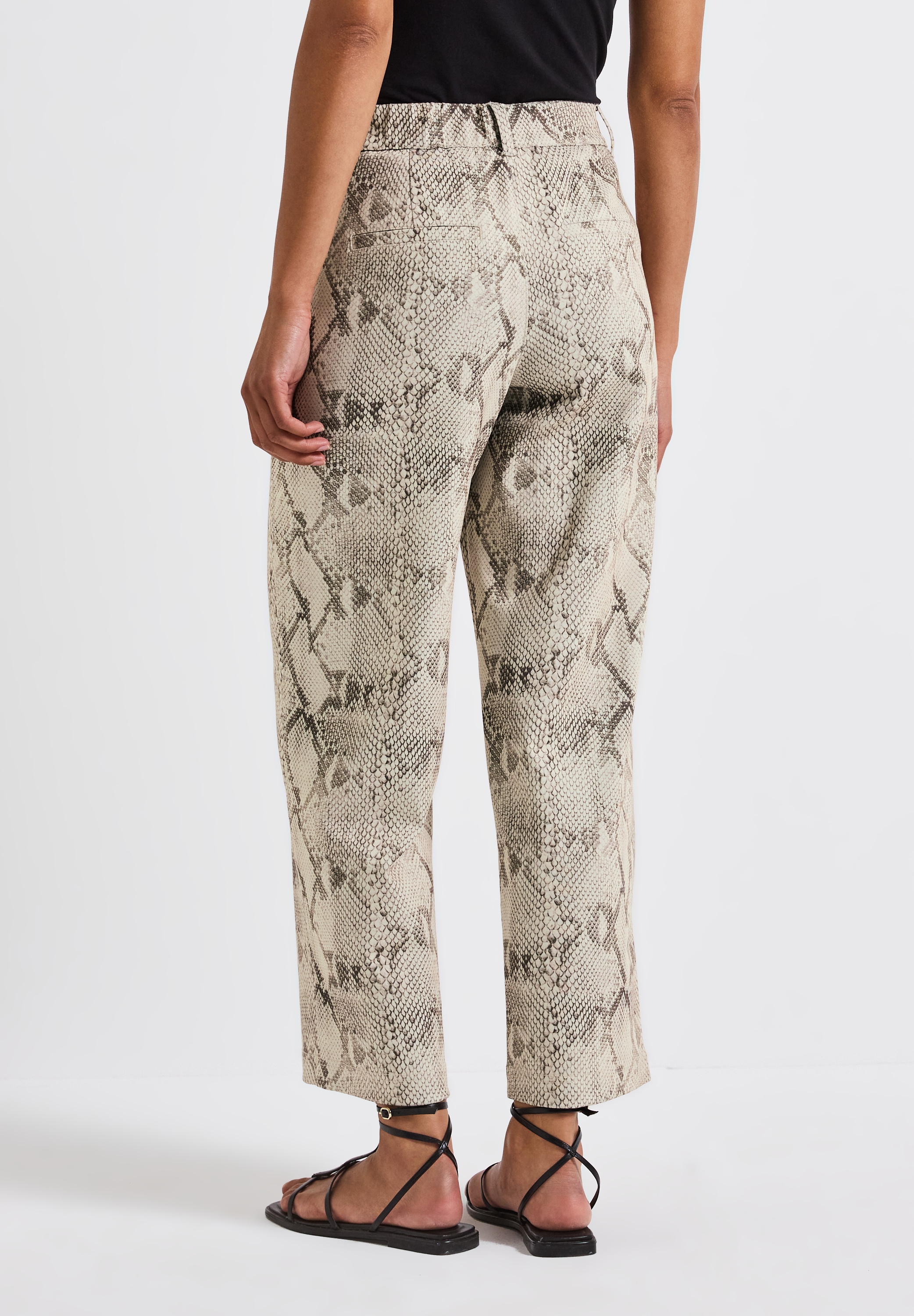 STREET ONE Stoffhose, Middle Waist