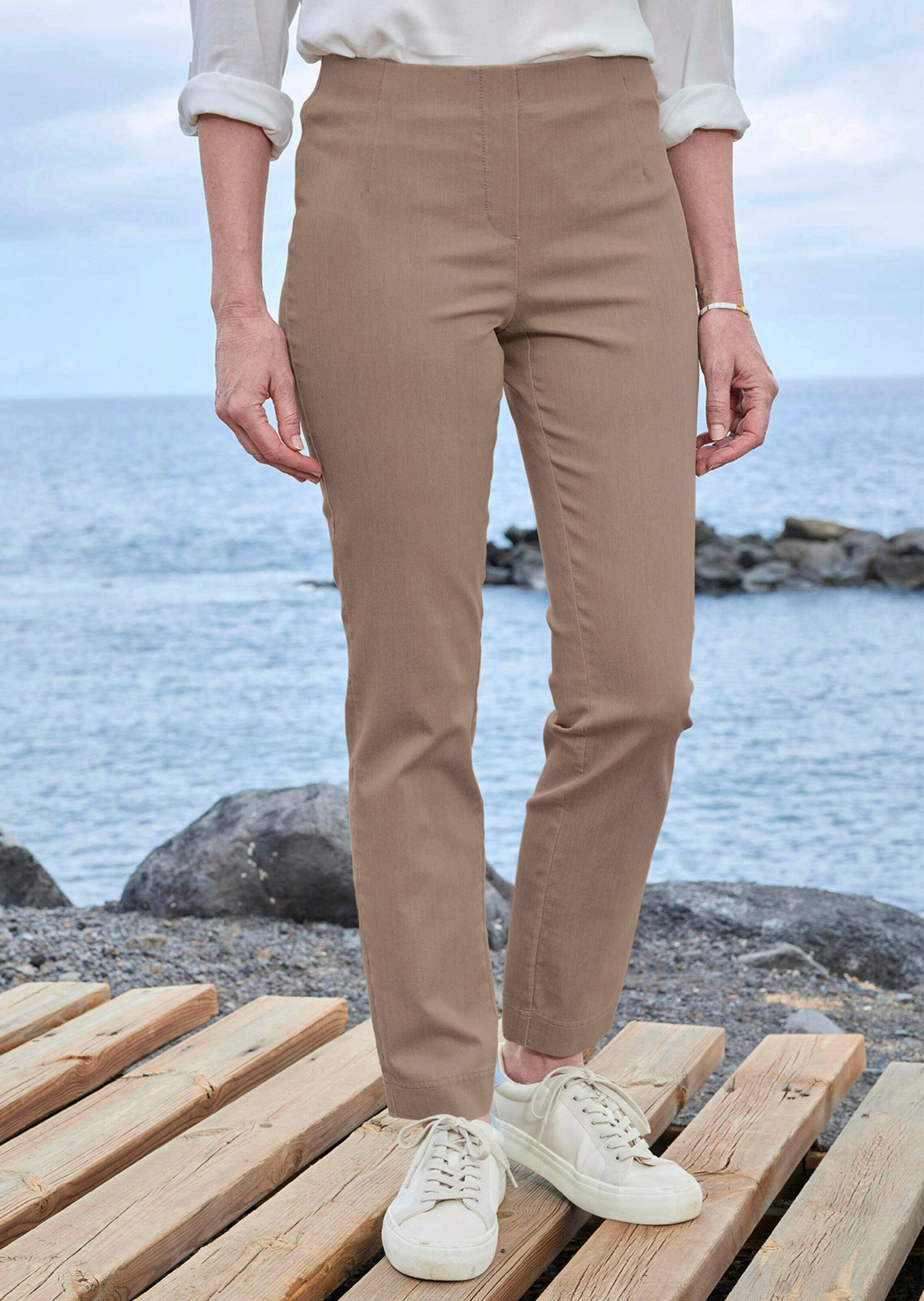 GOLDNER Chinohose »Kurzgröße Hose LOUISA in Veloursleder-Optik«