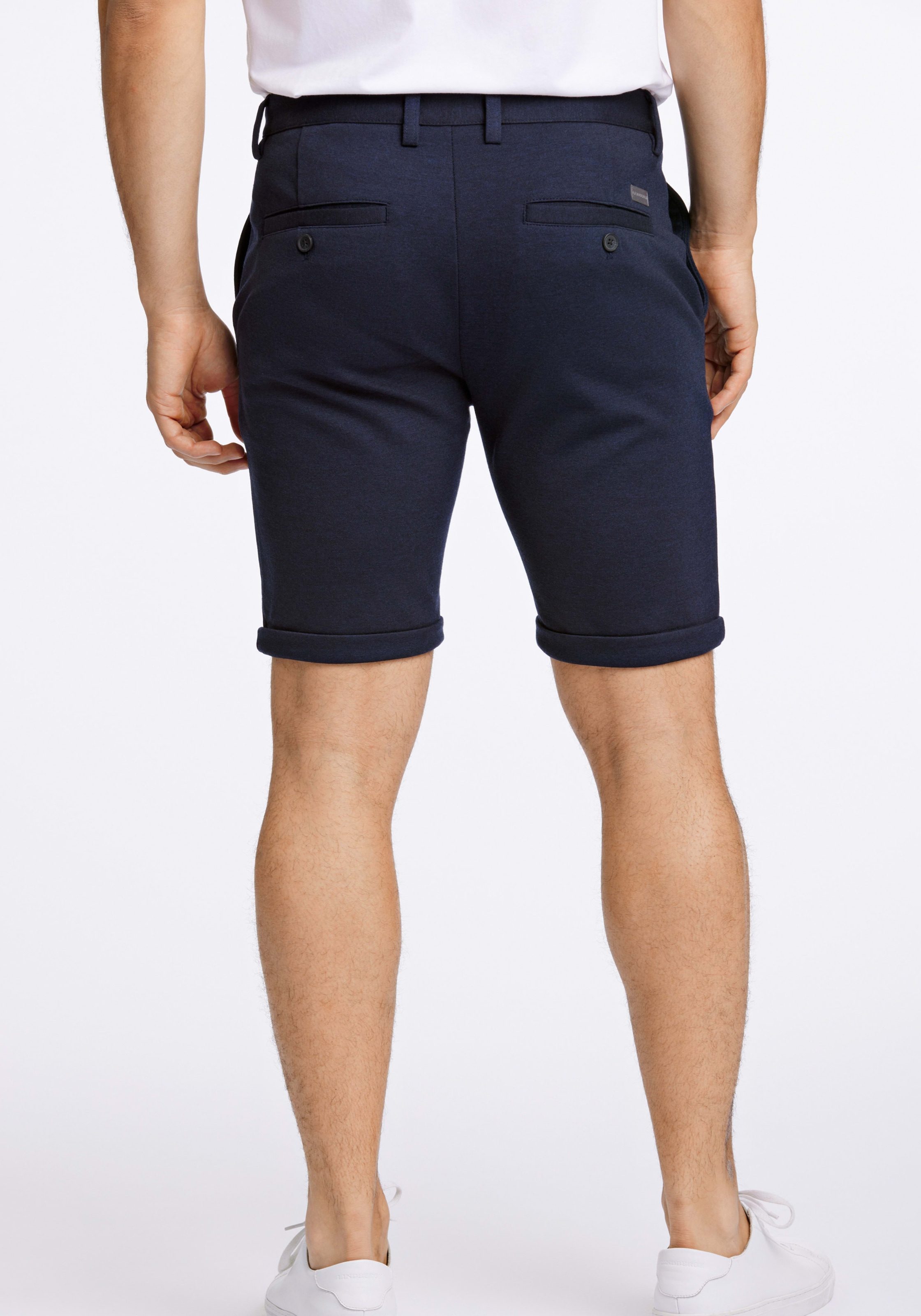 LINDBERGH Chinoshorts  im Slim Fit und mit Viskose und Stretch