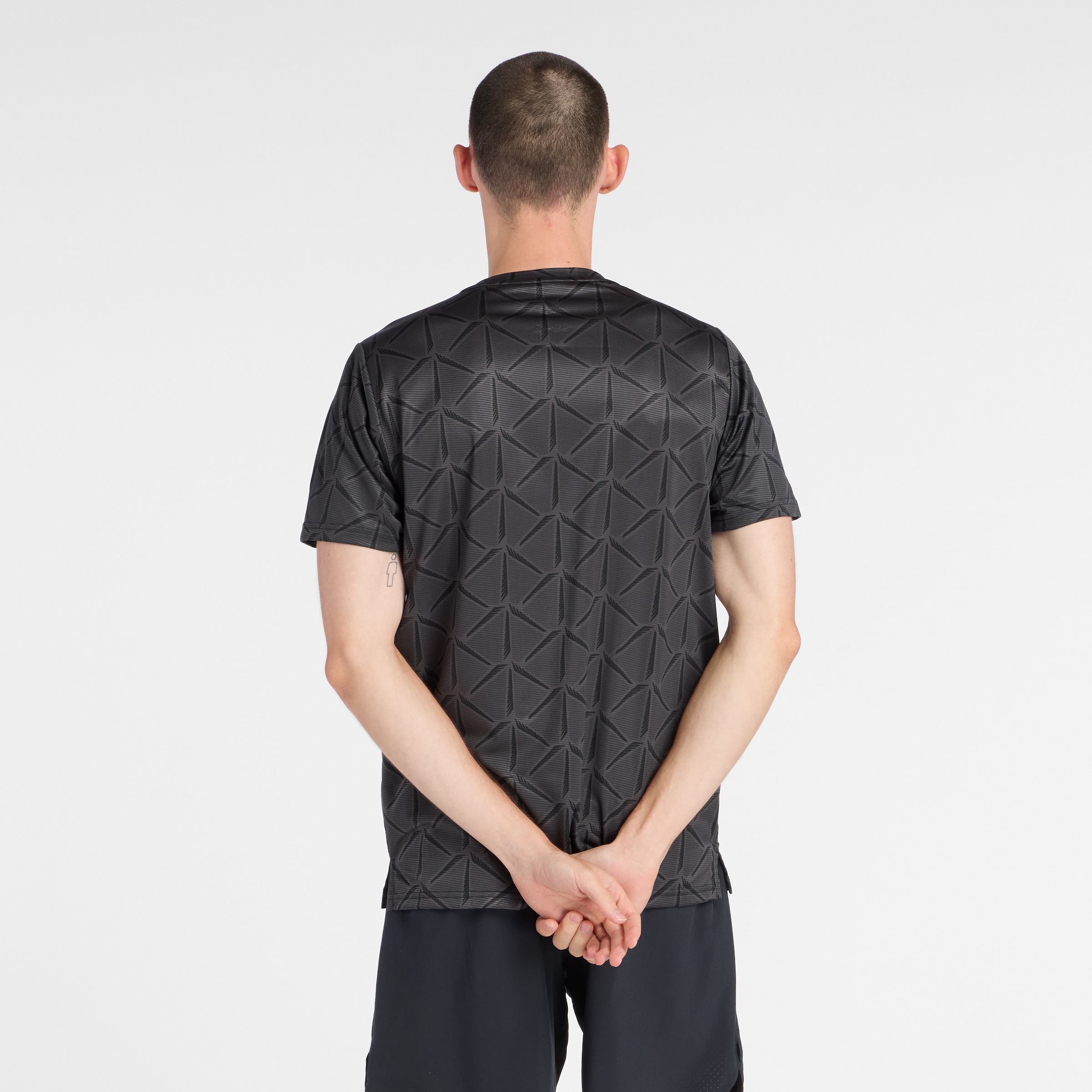 New Balance Laufshirt »SPORT ESSENTIAL PRINTED T-SHIRT« für vielseitige Aktivitäten, ideal für Lauftraining, für Erwachsene