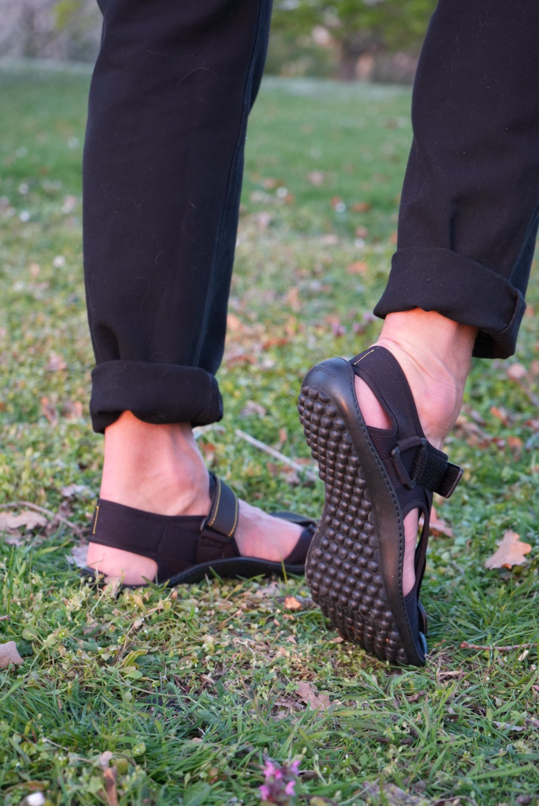 Leguano Barfußschuh, Sommerschuh, Sandale, mit praktischen Klettverschlüssen