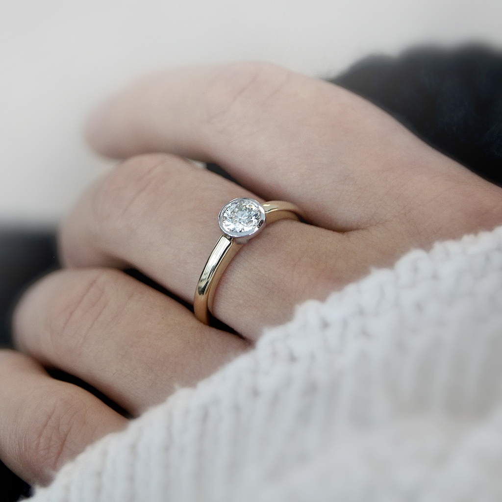 ONE ELEMENT Diamantring »0.2 ct Diamant Brillant Zarge Ring aus 585 Gelbgold«