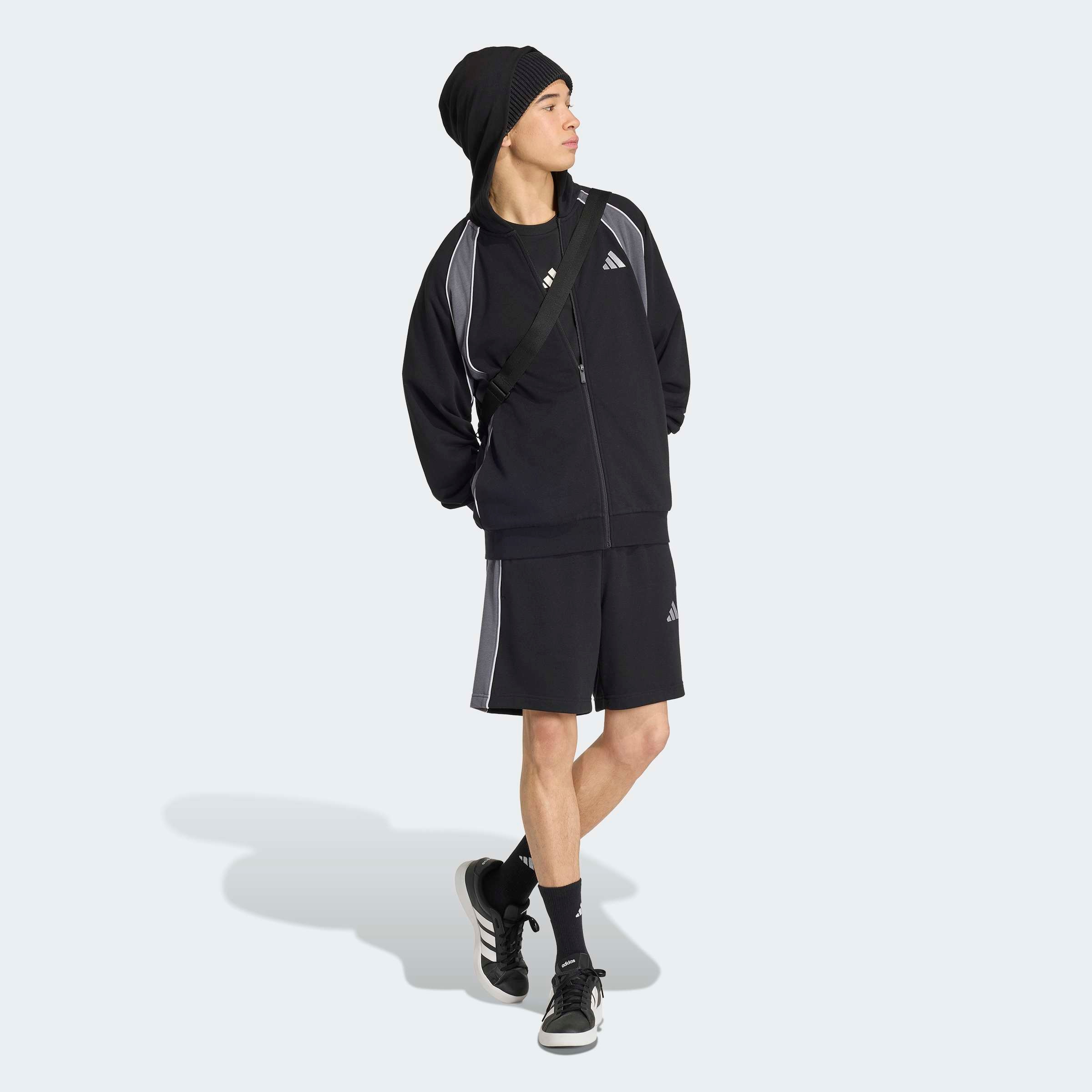 adidas Sportswear Kapuzensweatshirt »SEASONAL ESSENTIALS COLOUR BLOCK FRENCH TERRY FULL-ZIP HOODED TRACK«, mit Reißverschluss, normale Schnittform
