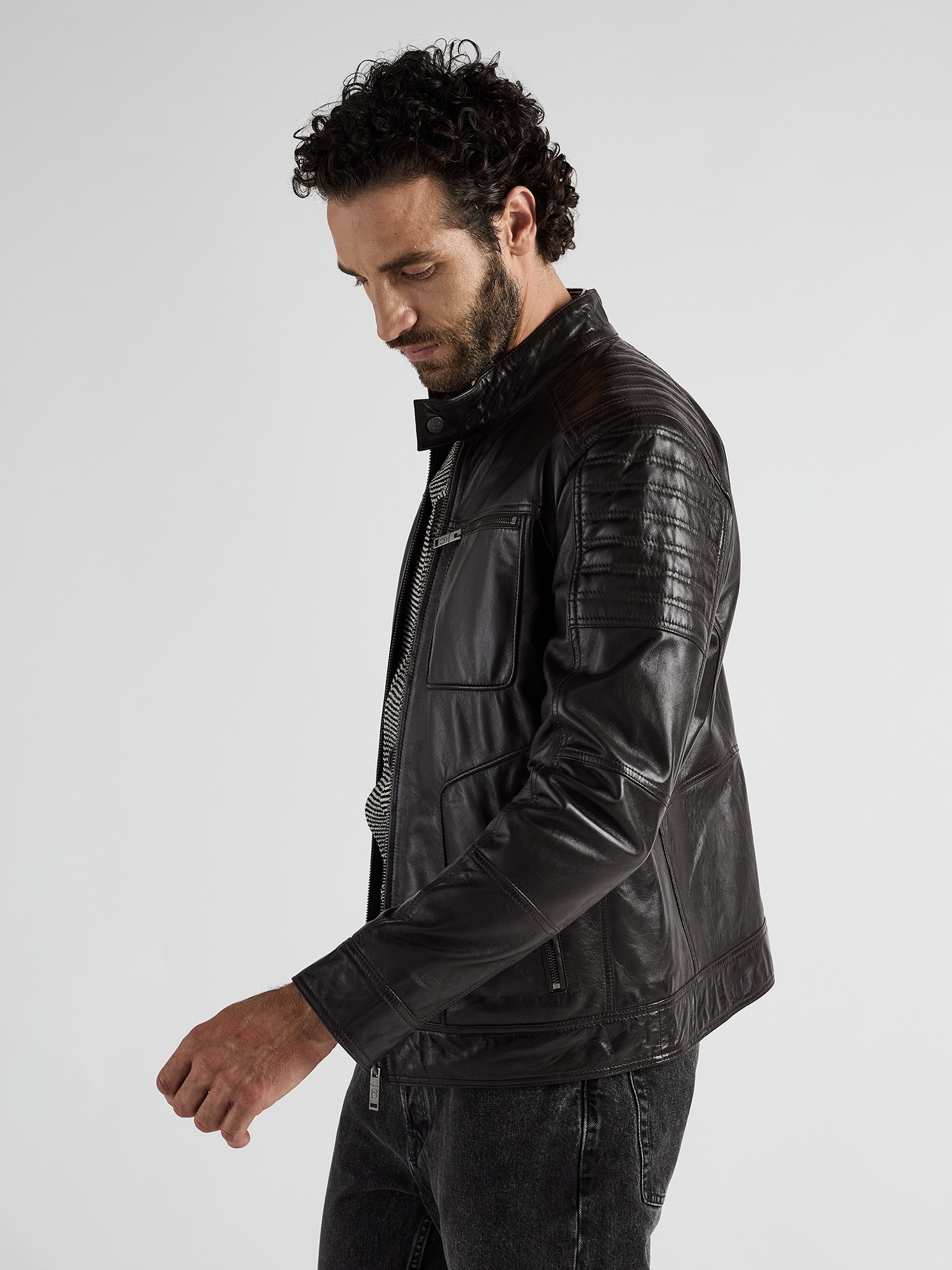 Lederjacke JCC "31023636", Herren, Gr. 48, braun (schwarz braun), Obermaterial: 100% Lammleder; Innenfutter: 100% Baumwolle; Ärmelfutter: 100% Polyester, Jacken 2