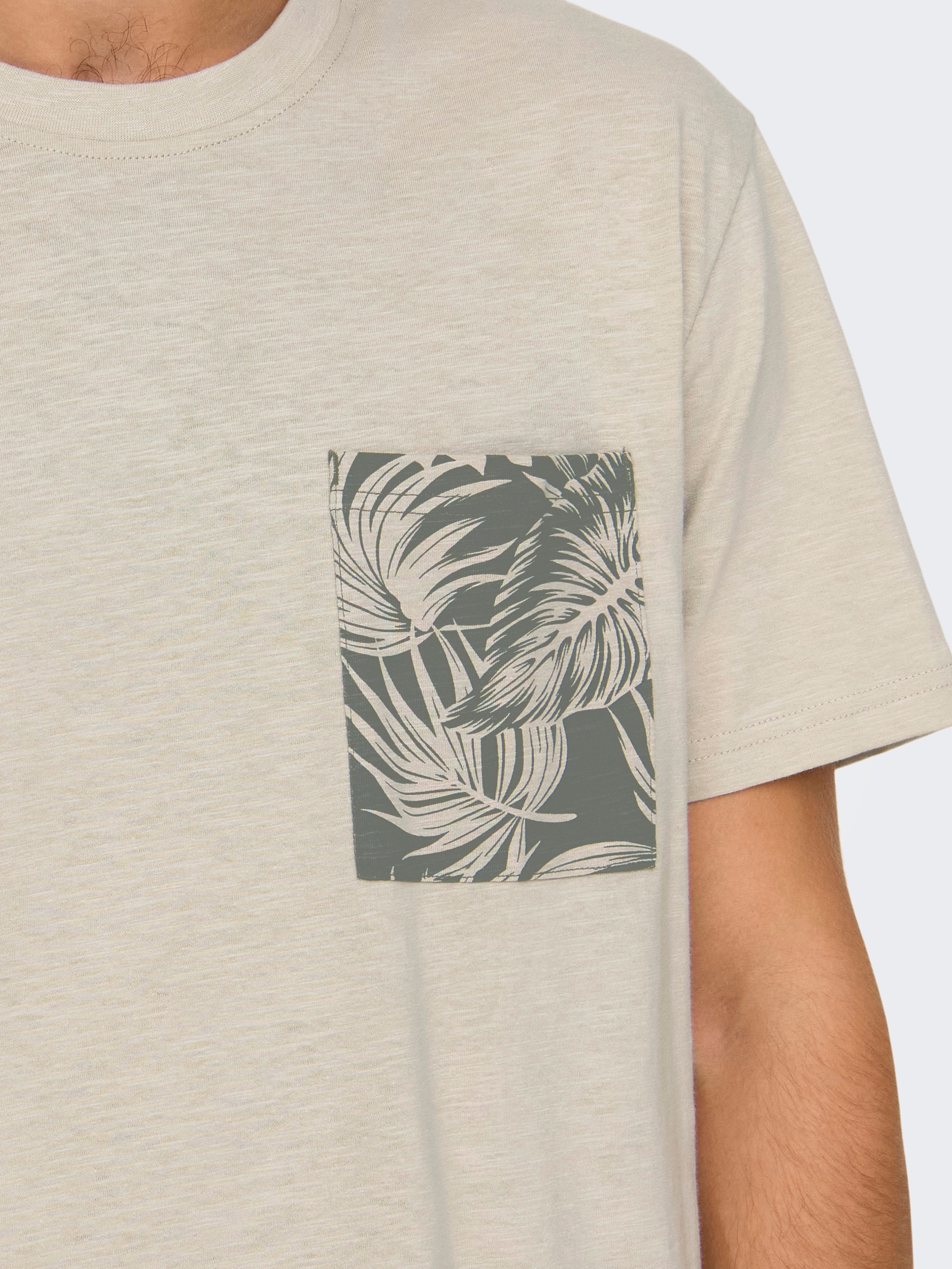 ONLY & SONS Rundhalsshirt »ONSPERRY LIFE REG LEAF POCKETTEE«