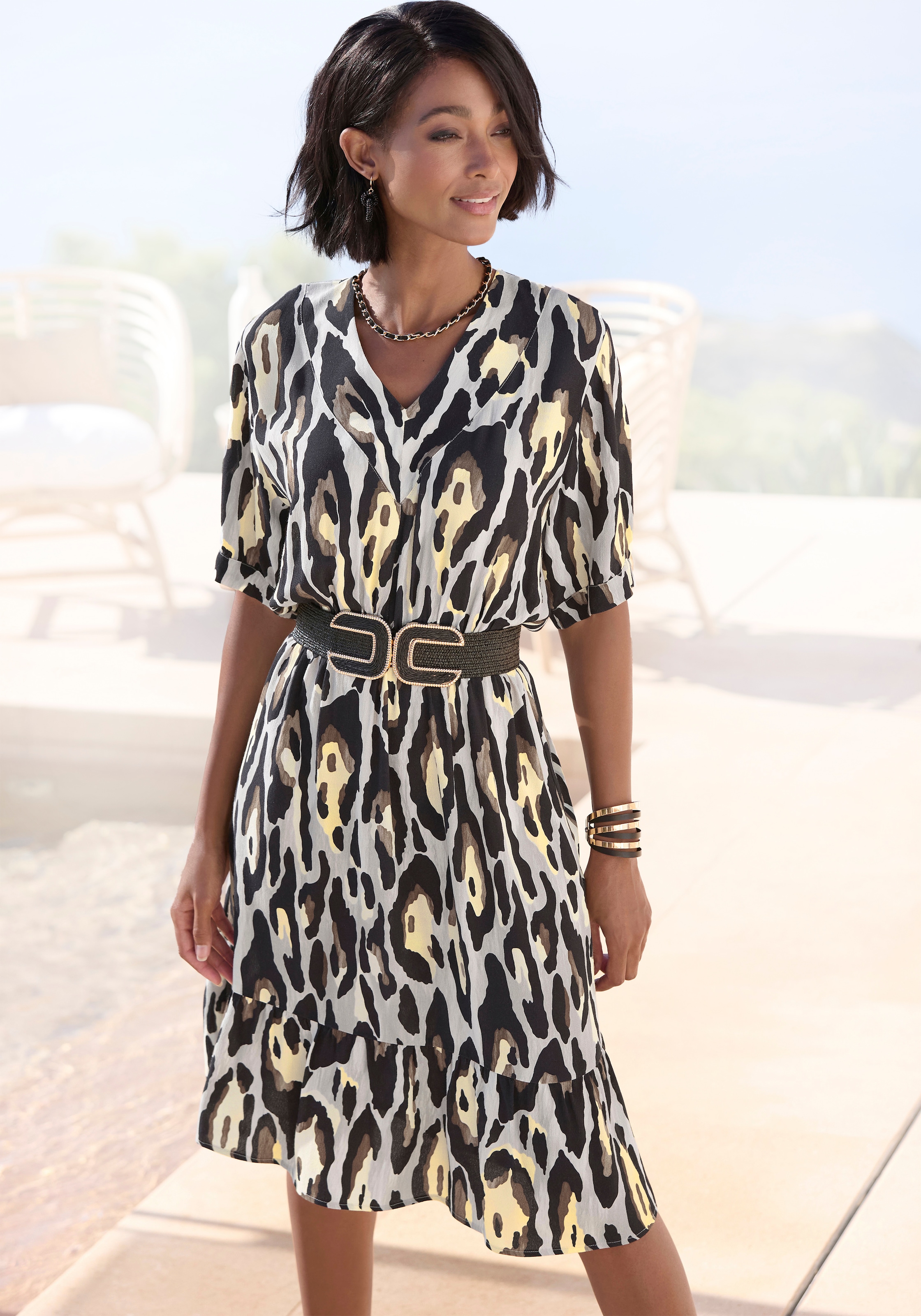 LASCANA Tunikakleid "mit V-Ausschnitt aus gewebter Viskose" Ohne Taschen Sommerkleid, Druckkleid, Strandkleid, Blusenkleid