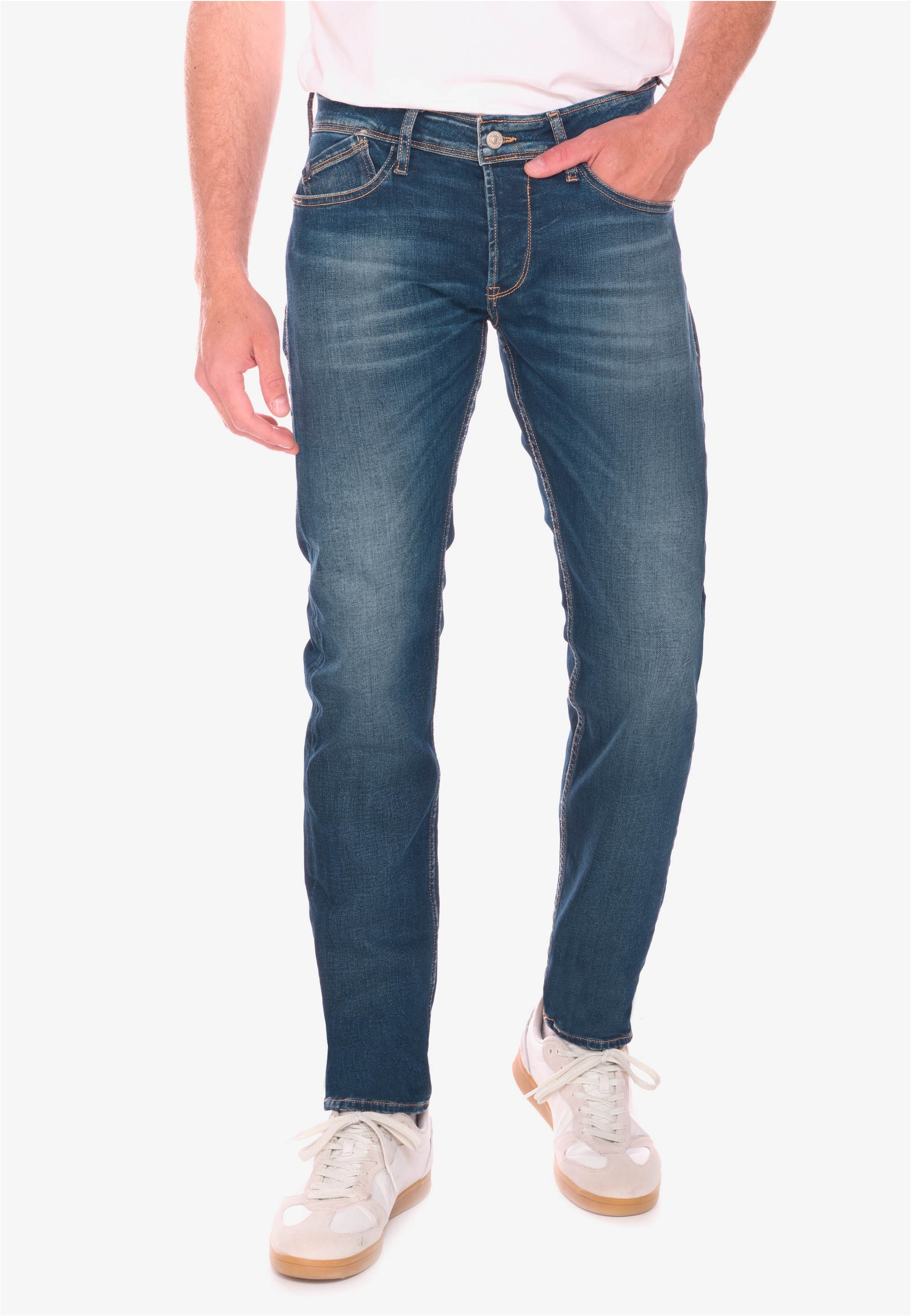 Le Temps Des Cerises Bequeme Jeans »700/11«, mit bequemem Regular Fit-Schnitt