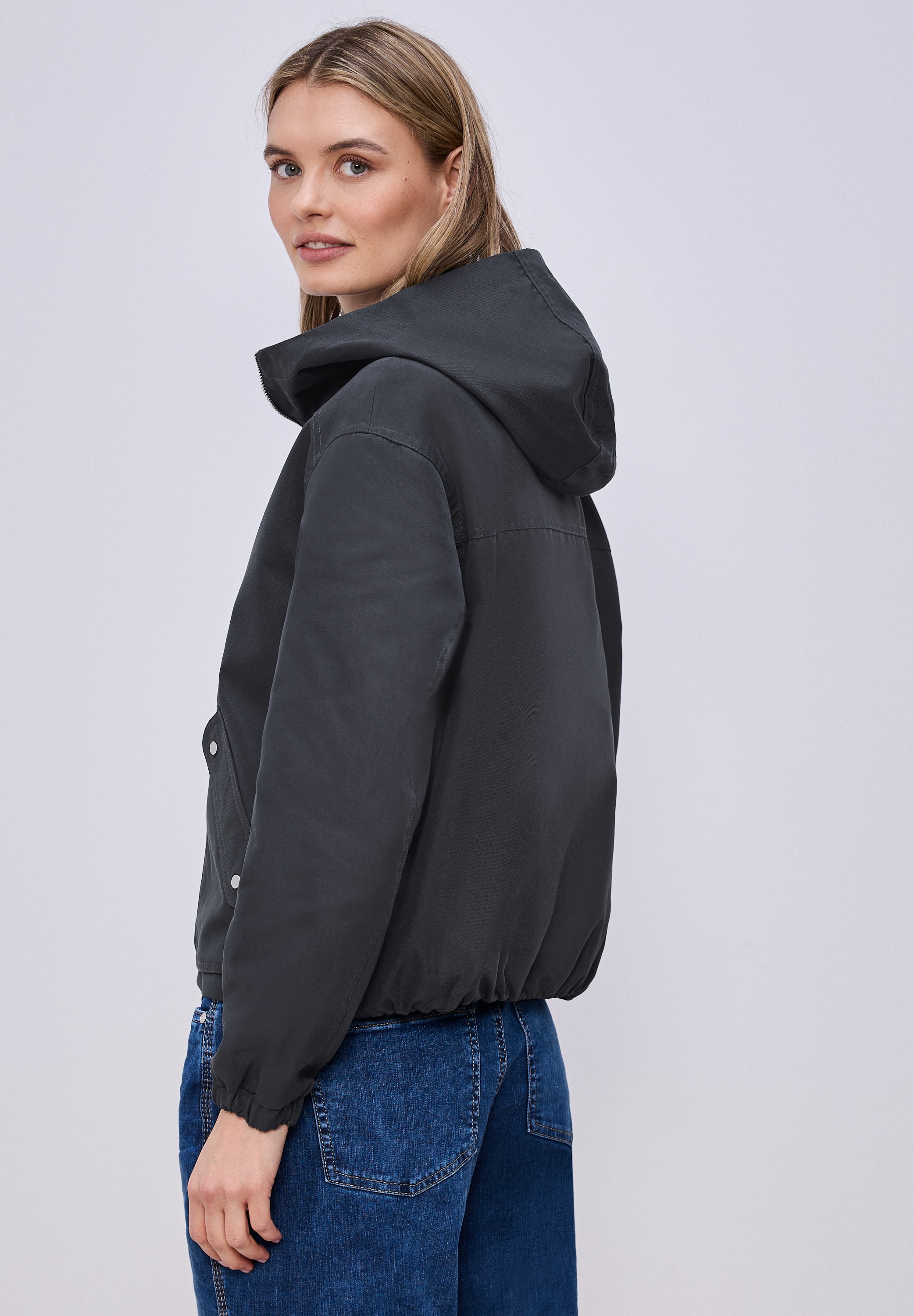 STREET ONE Kurzjacke mit Kapuze im soften Baumwoll-Mix