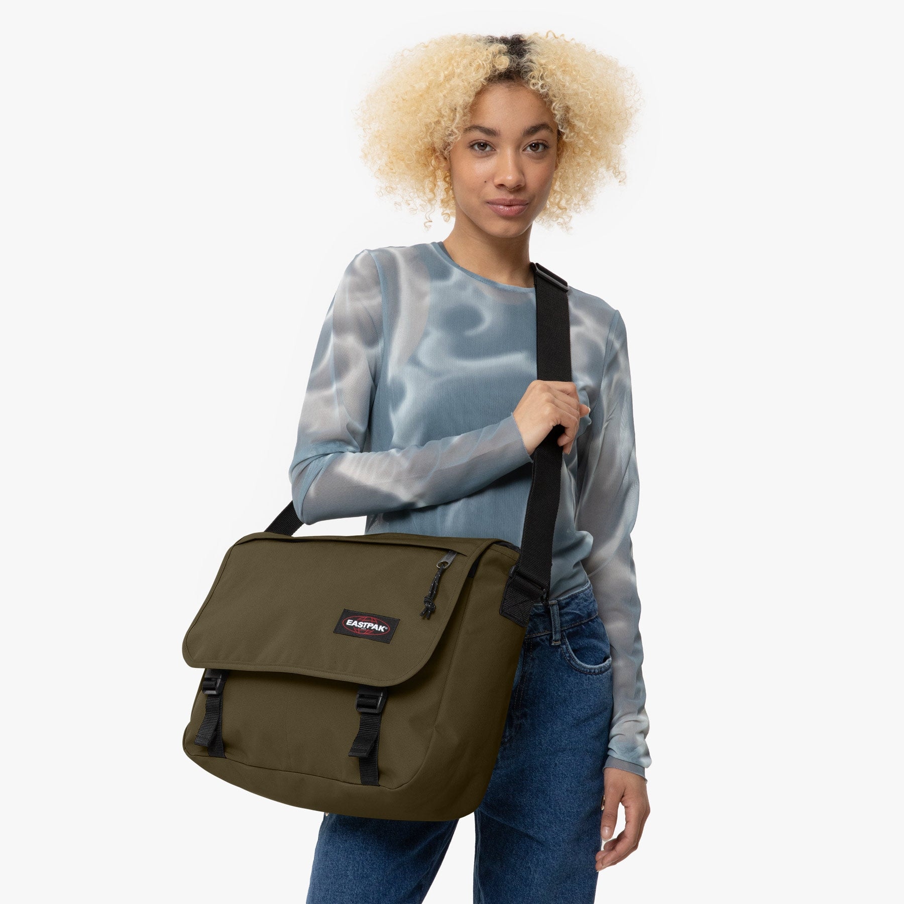 Eastpak Messenger Bag »Delegate +« Umhängetasche Arbeitstasche Schultasche