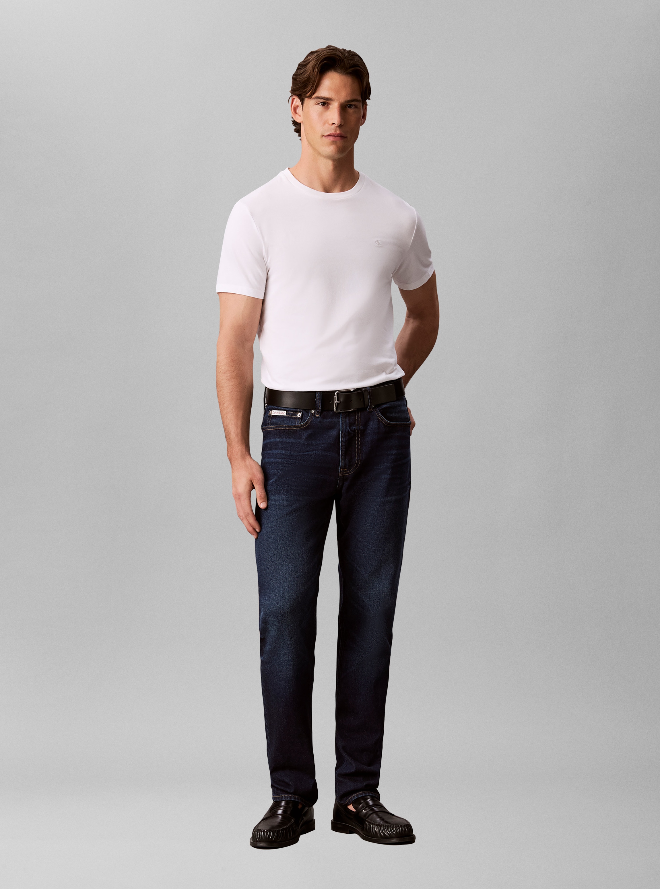 Calvin Klein Jeans Tapered-fit-Jeans »CLASSIC TAPER« Regular fit mit praktischen Taschen