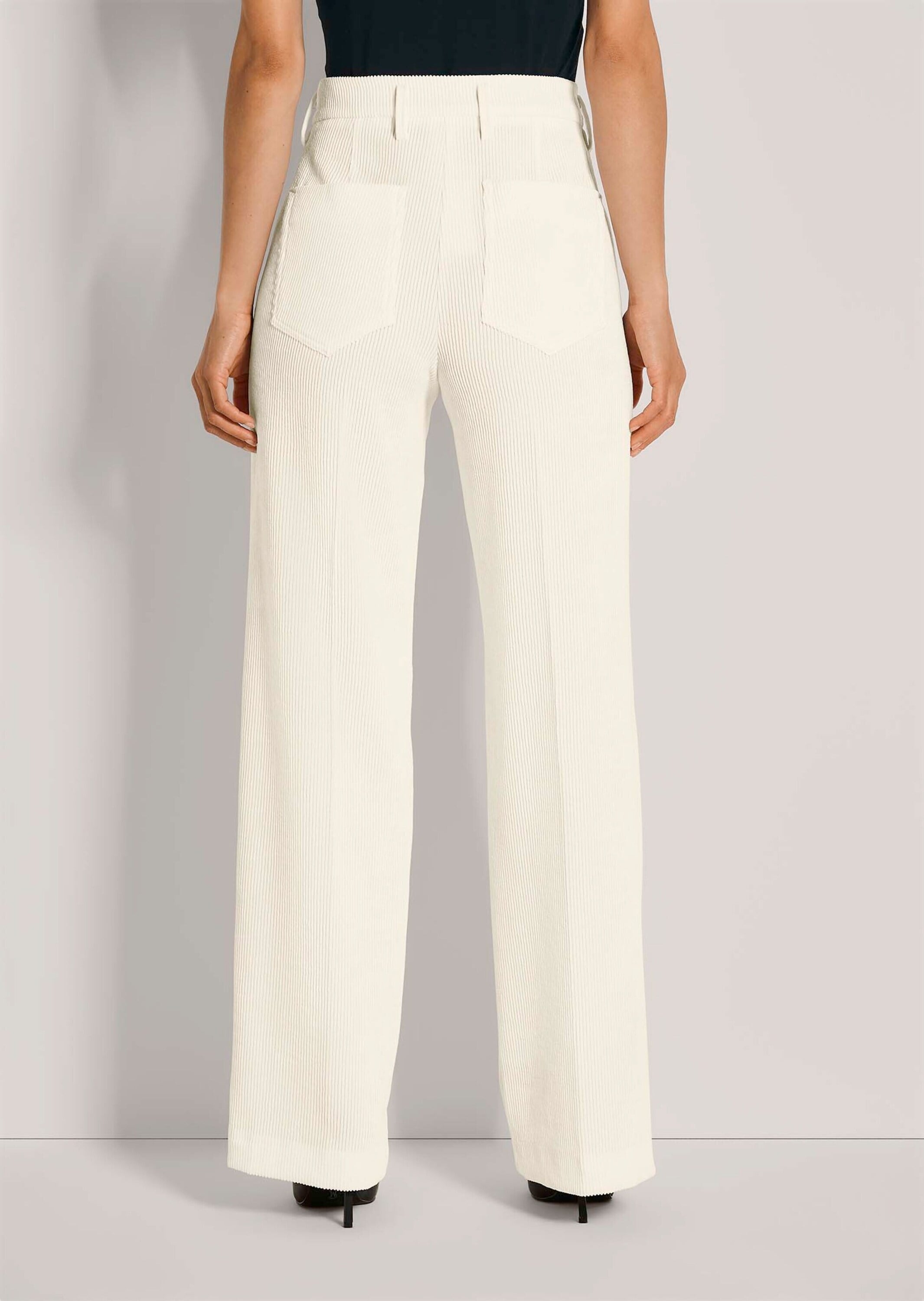 MADELEINE Cordhose »Cordhose Weite Cordhose mit Bügelfalten«
