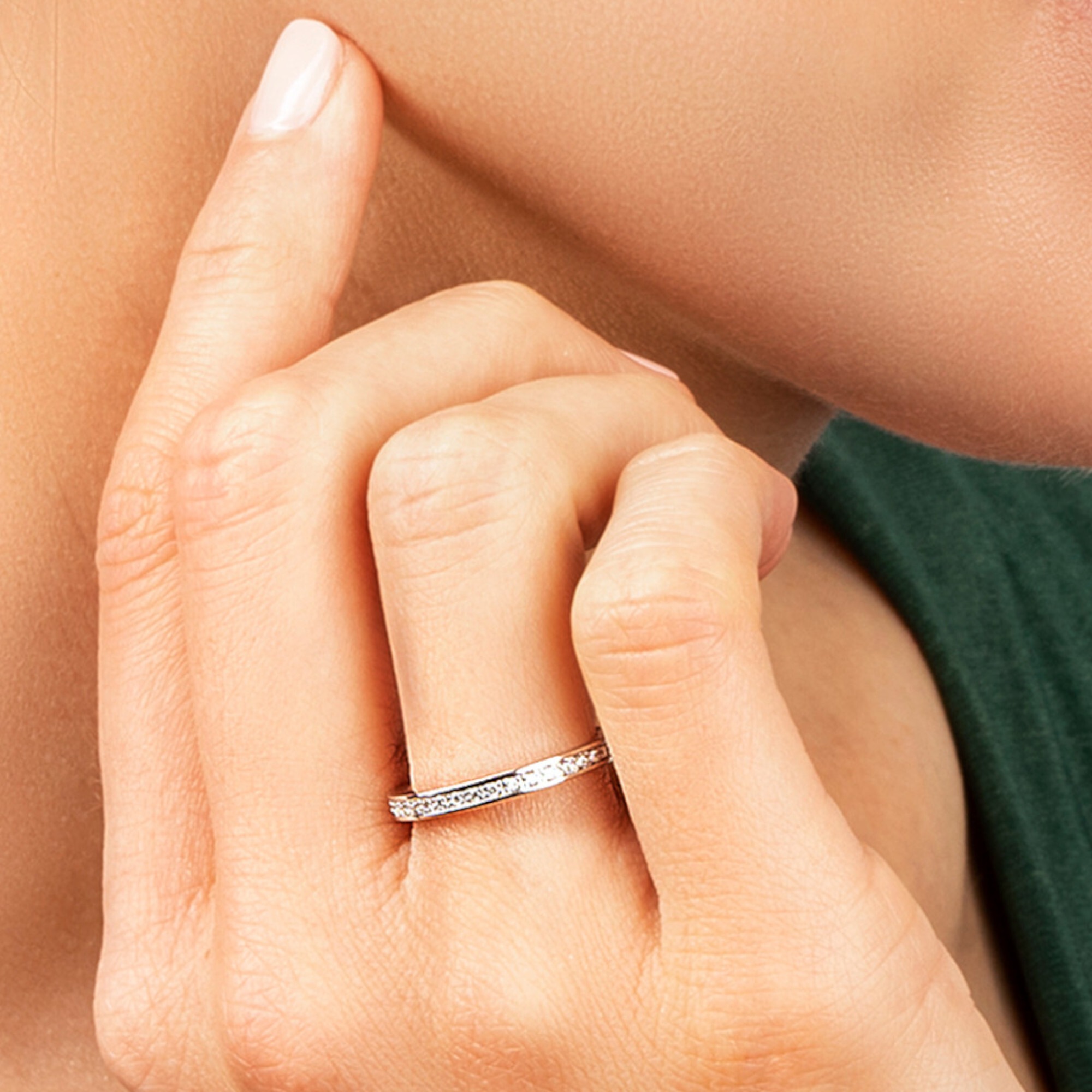 ONE ELEMENT Diamantring »0.1 ct Diamant Brillant Ring aus 585 Weißgold«, stilvoll & feminin – für die besonderen Augenblicke