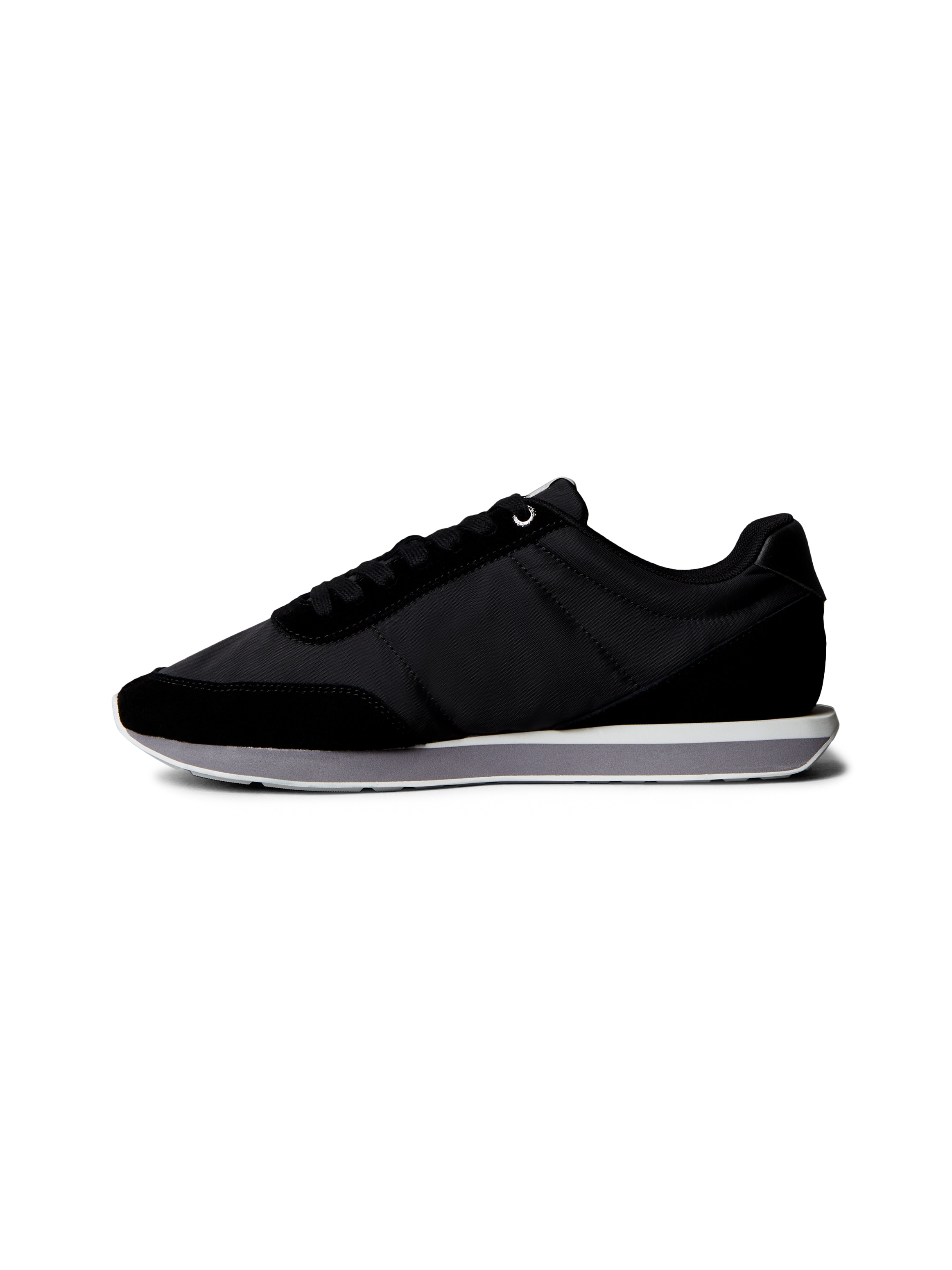 Calvin Klein Jeans Sneaker »RETRO RUNNER ESS MIX MAT«  Freizeitschuh, Halbschuh, Schnürschuh mit Logo-Emblem