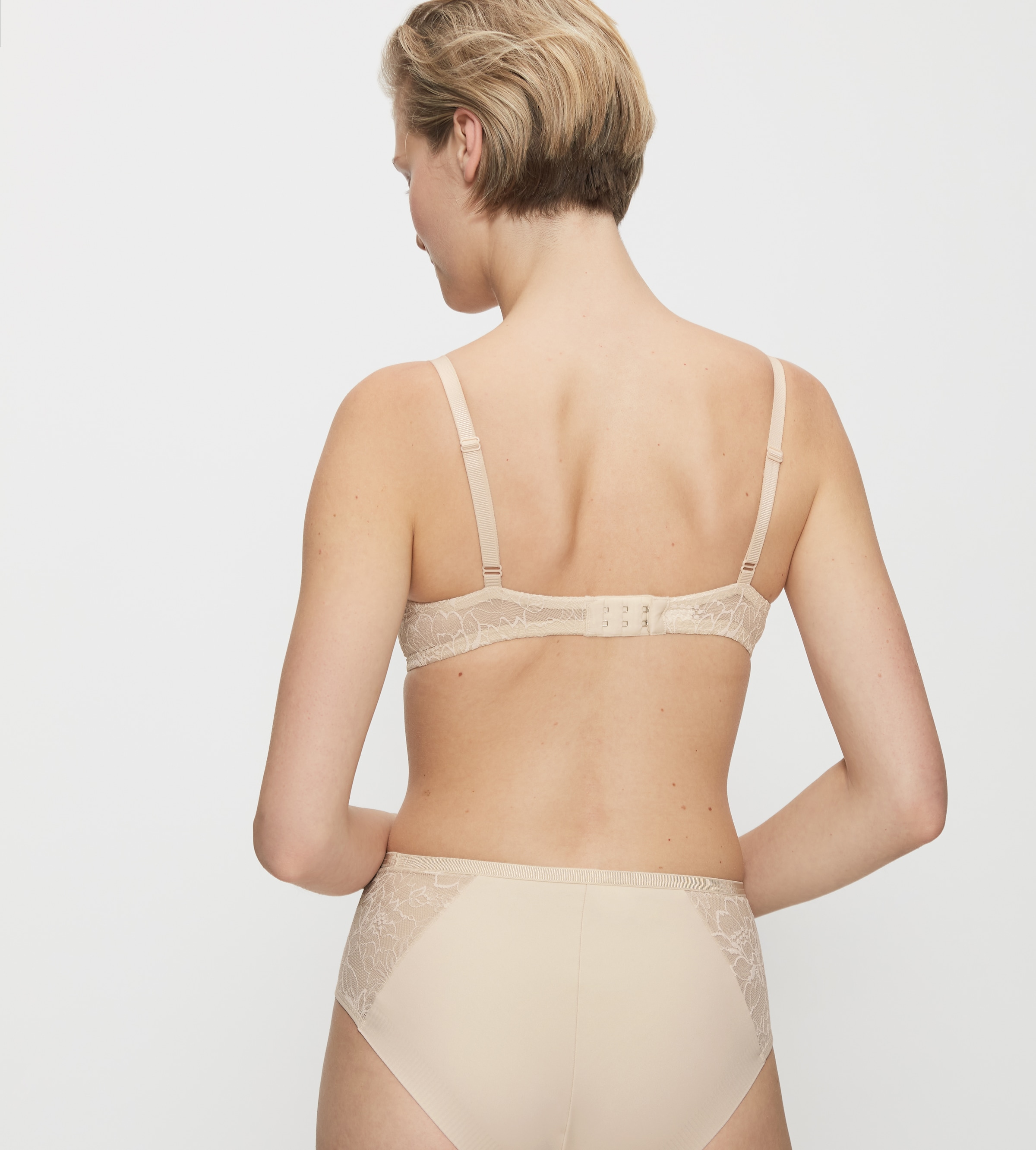 Triumph Bügel-BH »Amourette Charm WHP01« mit Stretch-Spitze und nahtlos vorgeformten Cups