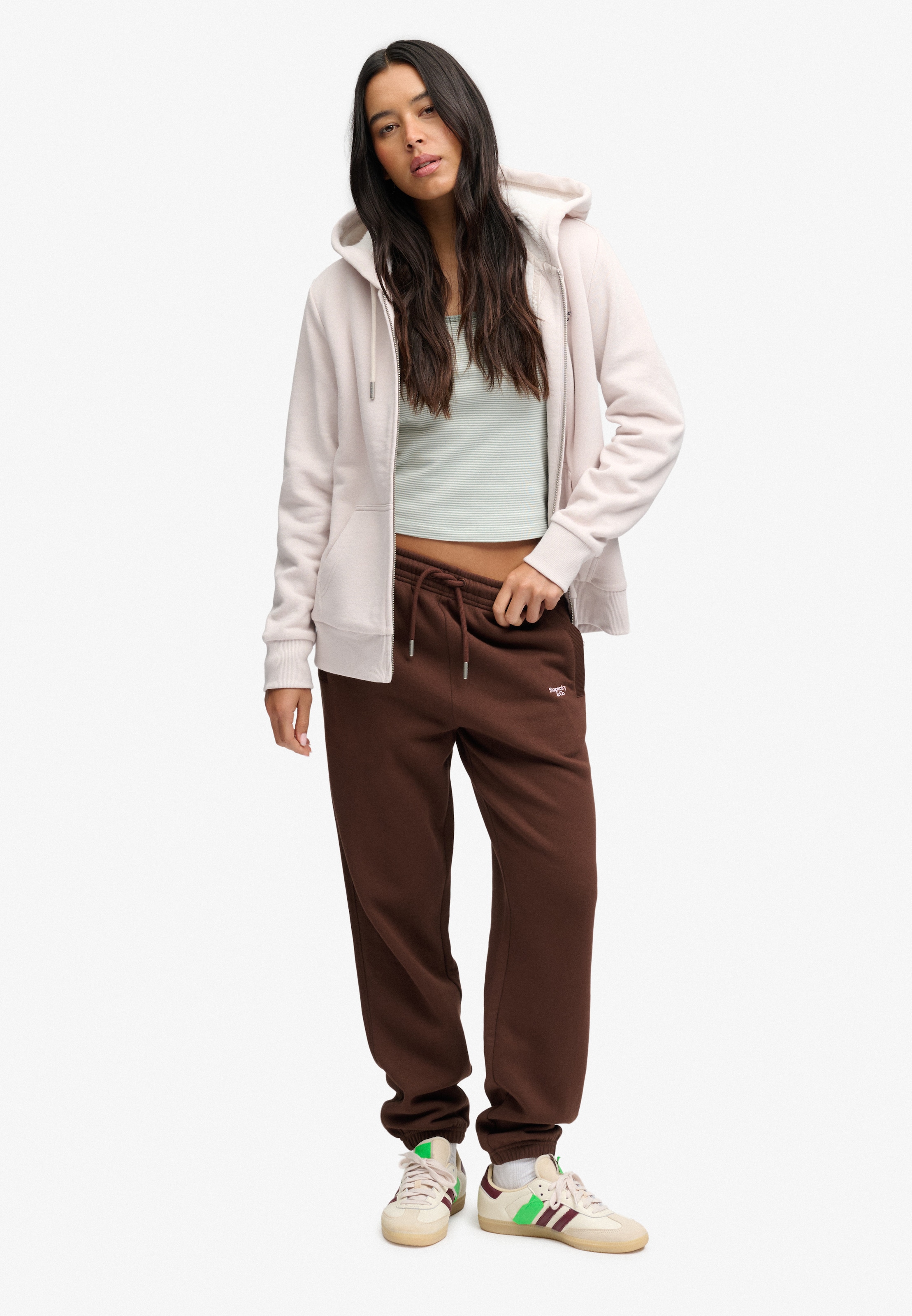 Superdry Sweathose »SIGNATURE EMB CUFFED JOGGER«  Baumwollmischung, relaxed fit