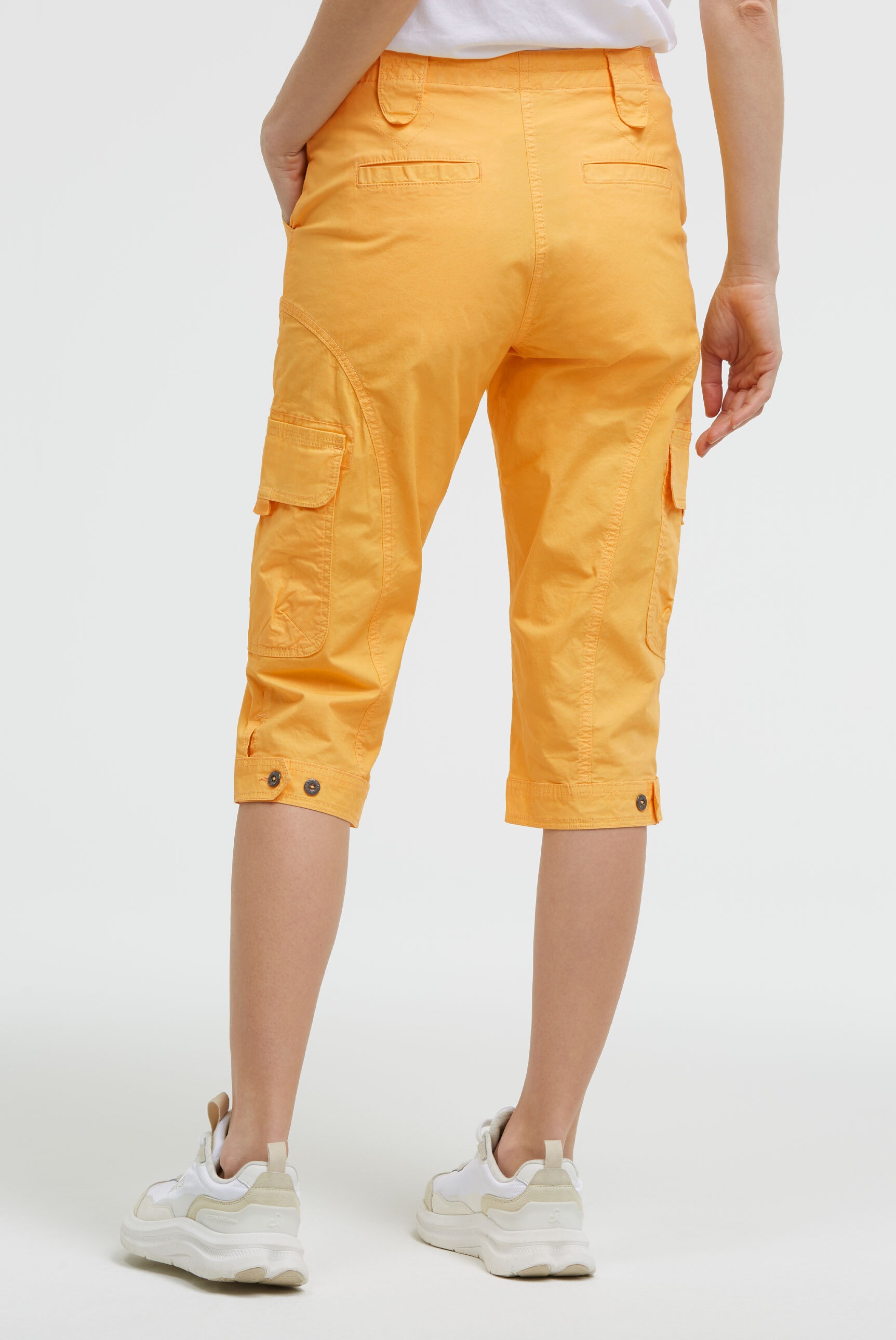 SOCCX Skaterbermudas  mit verstellbarem Knopfriegel am Hosensaum