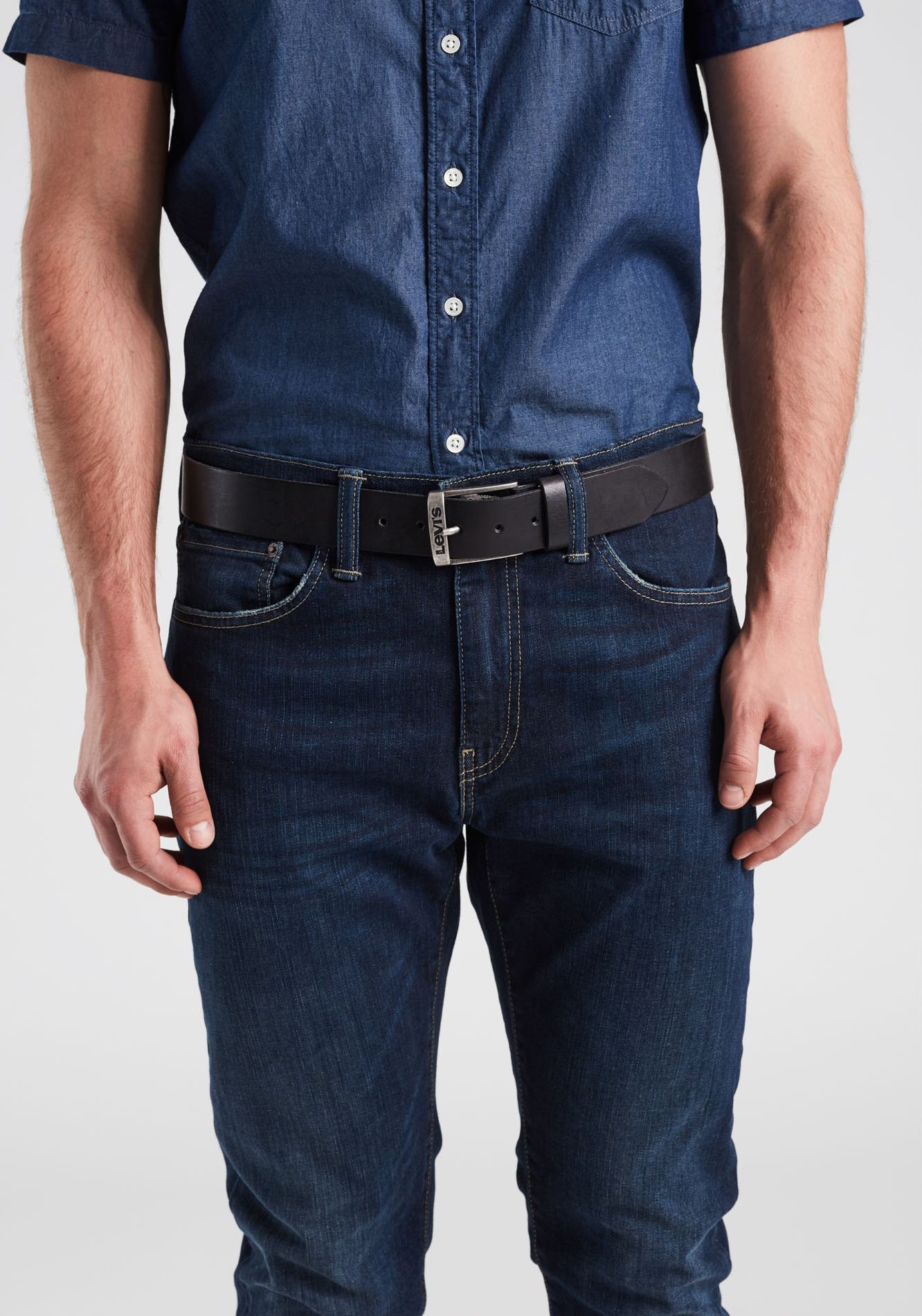 Levis Ledergürtel "NEW DUNCAN" mit Logoprägung auf der Schließe günstig online kaufen