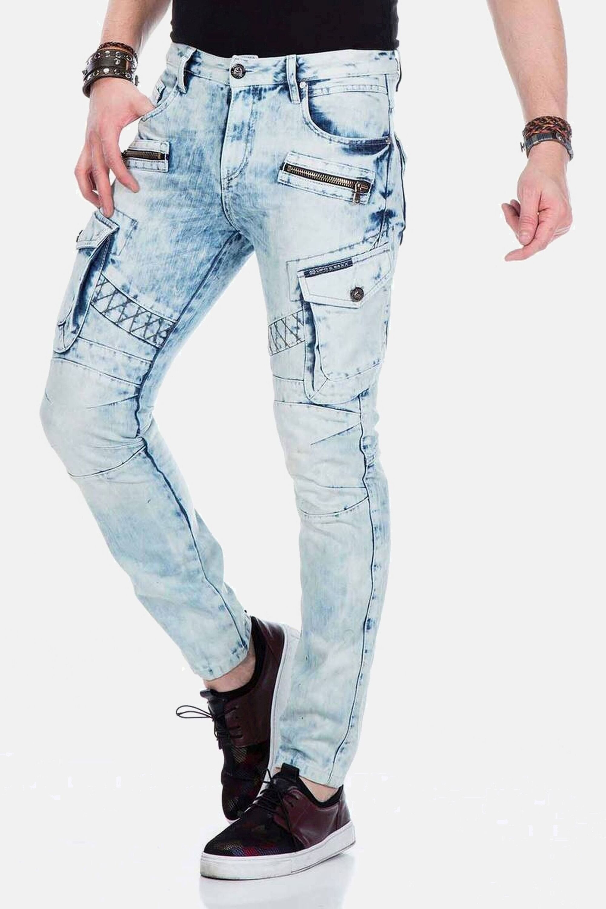 Cipo & Baxx Cargojeans »Jeans«, mit Deko-Zippern in Regular Fit, CD-435