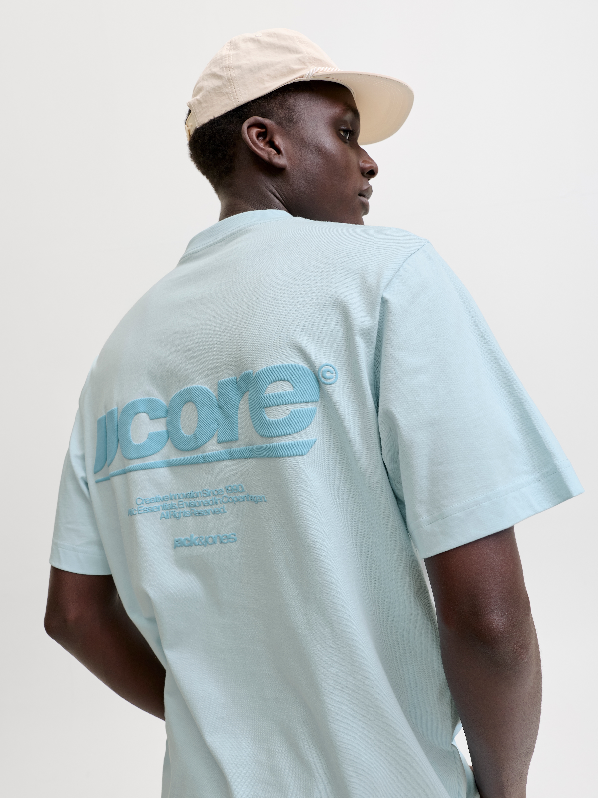 Jack & Jones T-Shirt "JCOCLUB BACK TEXT PRNT TEE SS CREW SN" mit Print günstig online kaufen