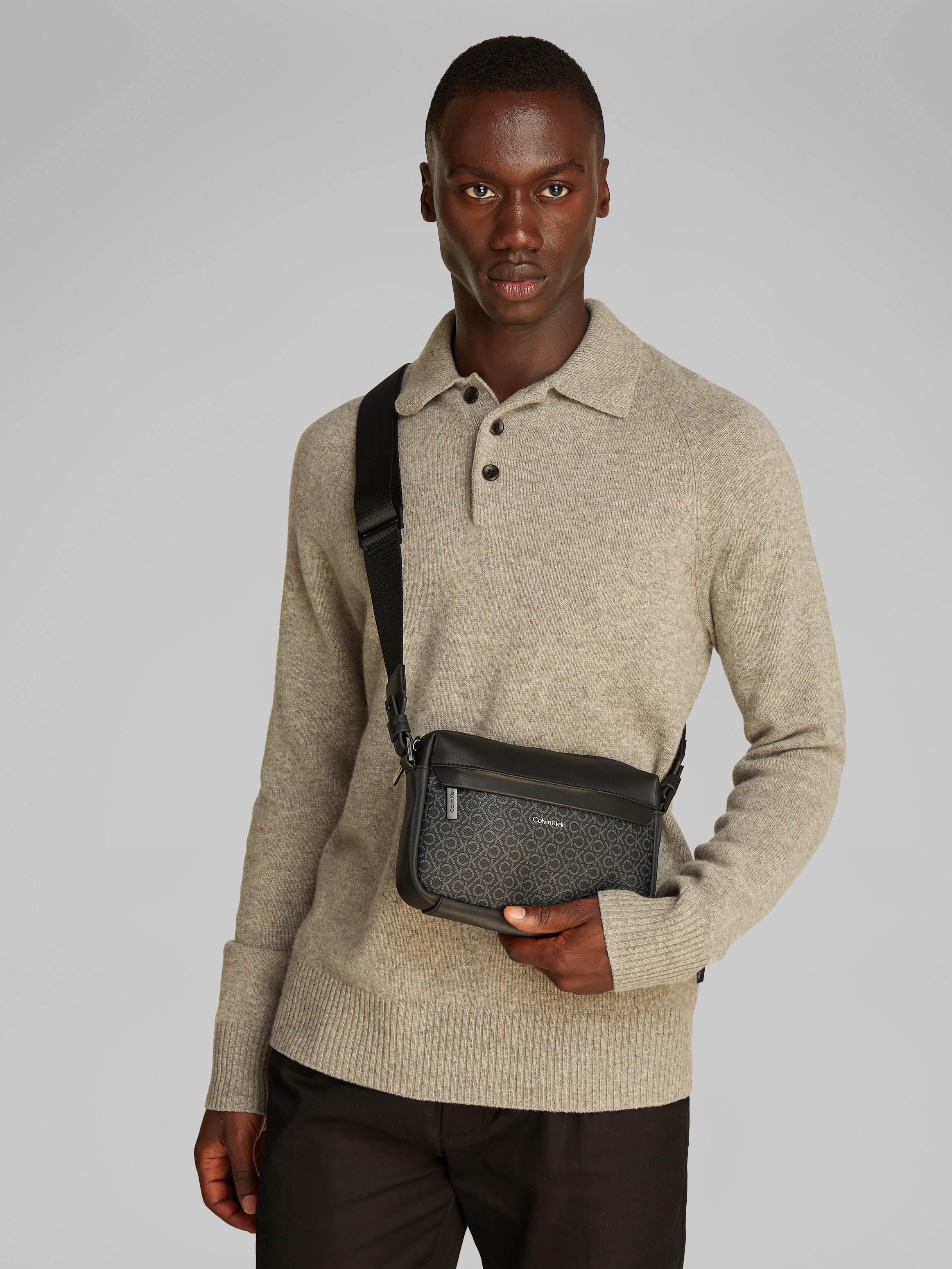 Calvin Klein Mini Bag »CK MUST CAMERA BAG MONO«, Herren-Umhängetasche, Crossbody Bag mit breitem Schulterriemen