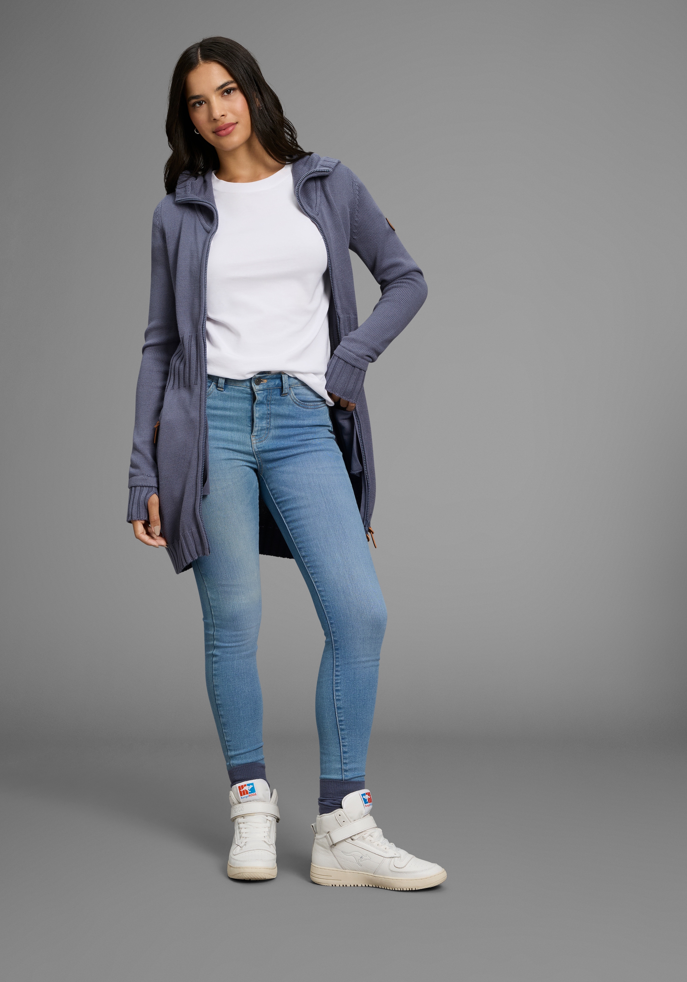 KangaROOS Kapuzenstrickjacke, in schmeichelnder Longform