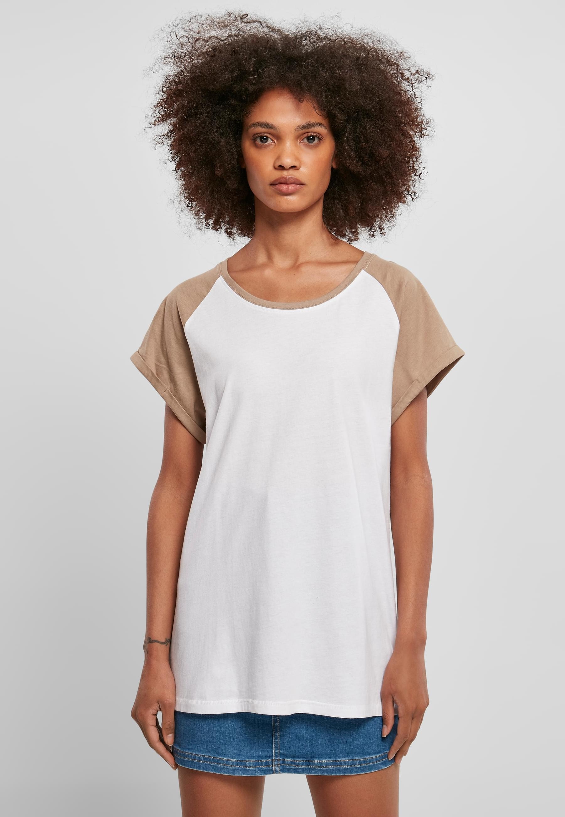 URBAN CLASSICS Kurzarmshirt »Urban Classics Damen Ladies Contrast Raglan Tee«, (1 tlg.)