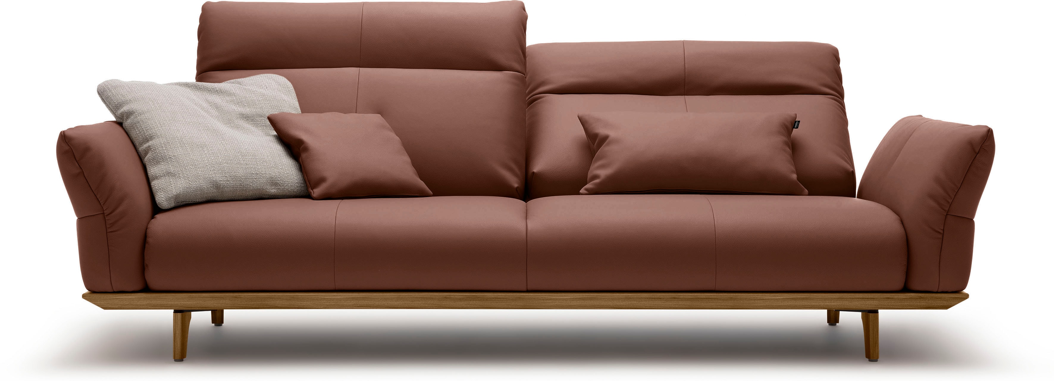 Creation BY ROLF BENZ 3,5-Sitzer "CR.460 Designsofa, erstklassiger Sitzkomfort, verstellb. Rückenlehne" Sockel und Füße in Nussbaum, Breite 228 cm