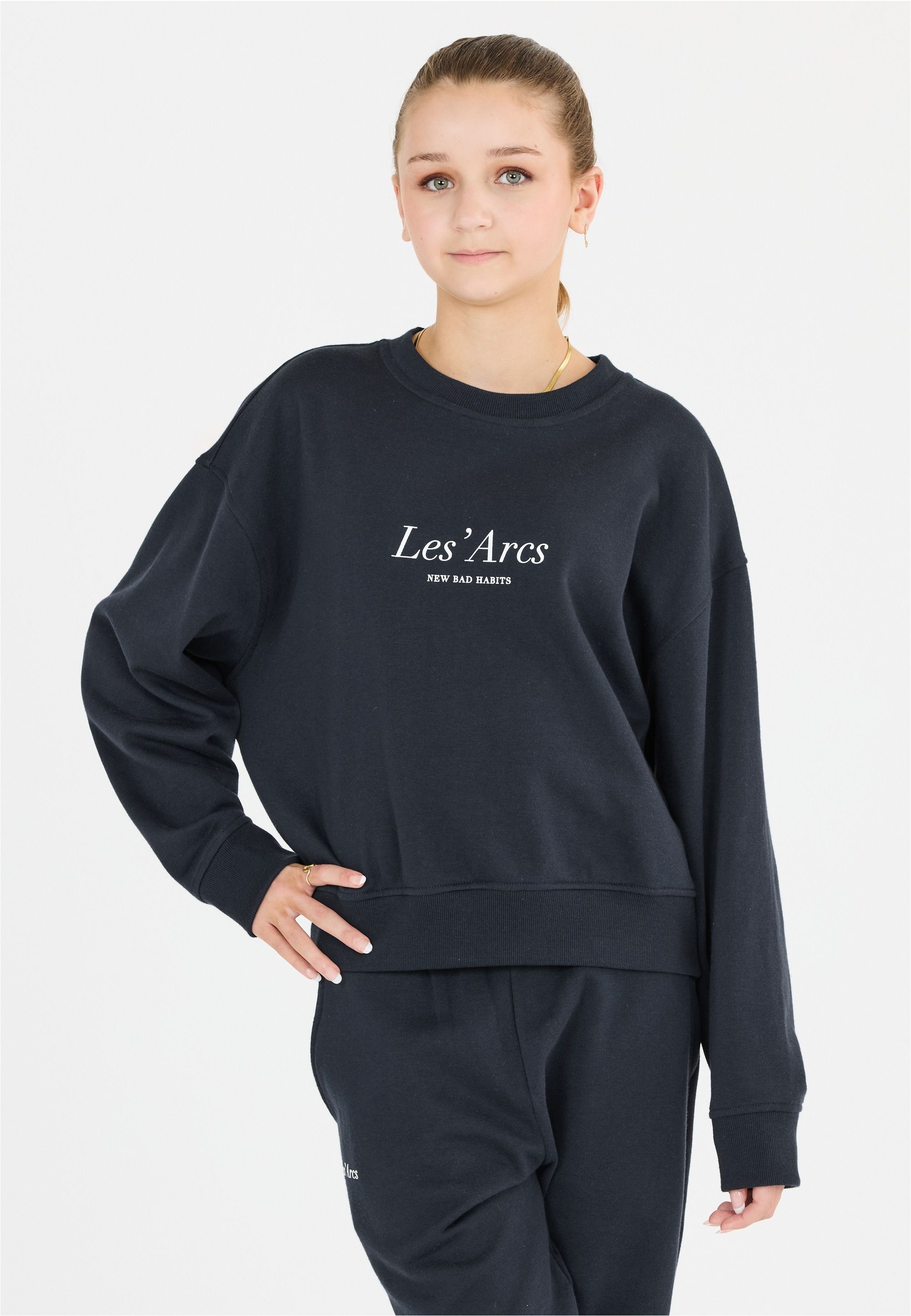 Les'Arcs Sweatshirt »Shreya«, im Crewneck-Look mit modernem Drop-Shoulder Design