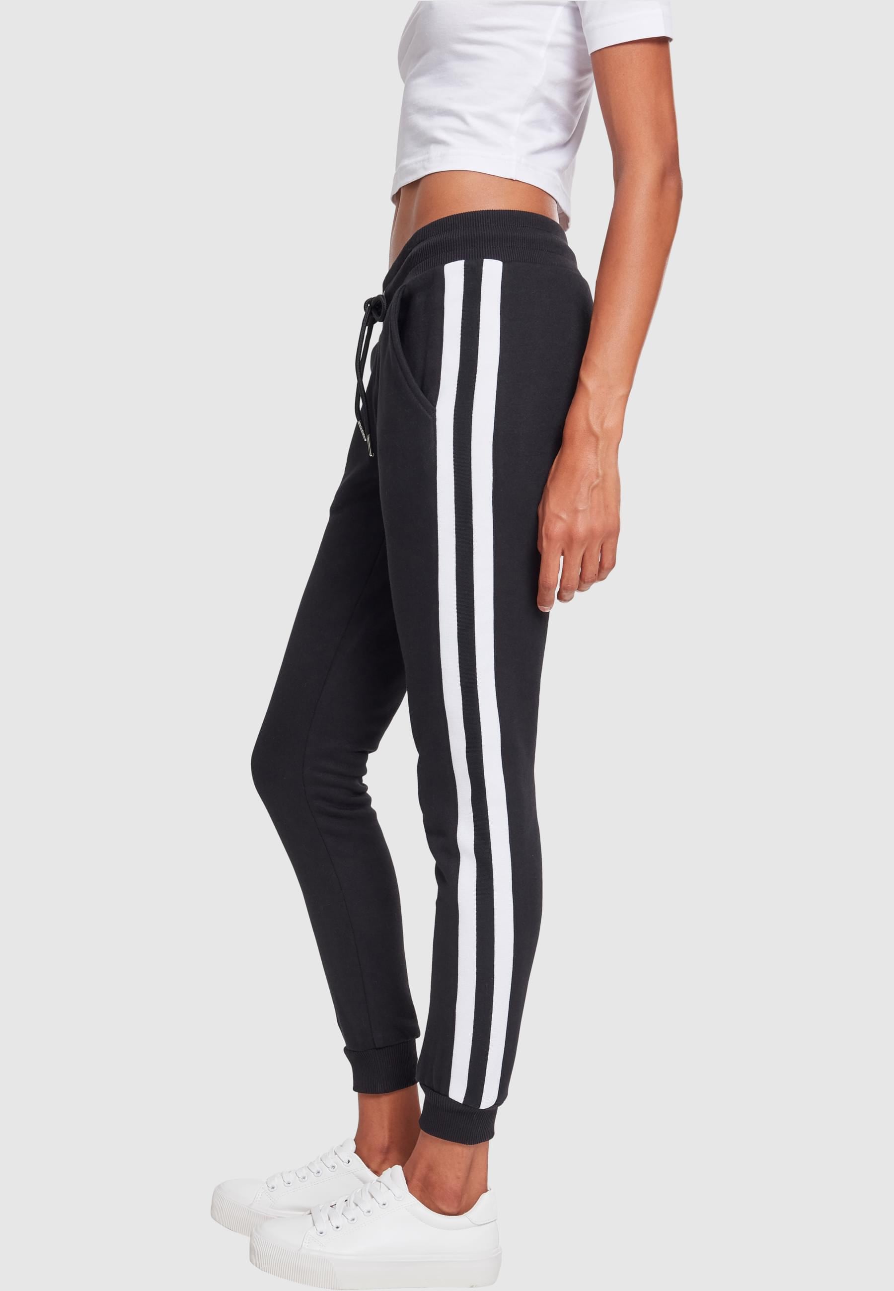 URBAN CLASSICS Jogginghose »Urban Classics Damen Ladies College Contrast Sweatpants«, (1 tlg.)