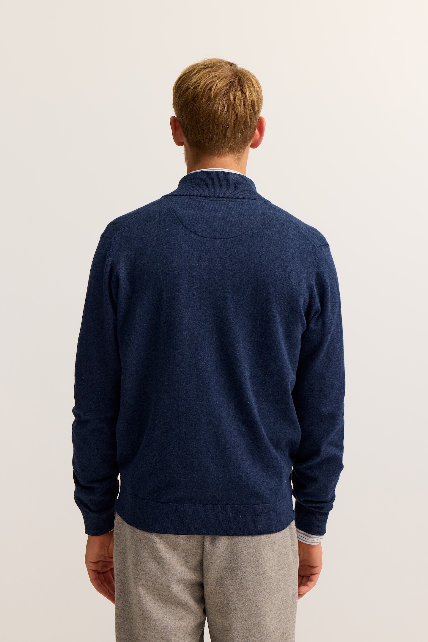 bugatti Strickjacke "Regular Fit", aus Baumwolle mit Stehkragen günstig online kaufen