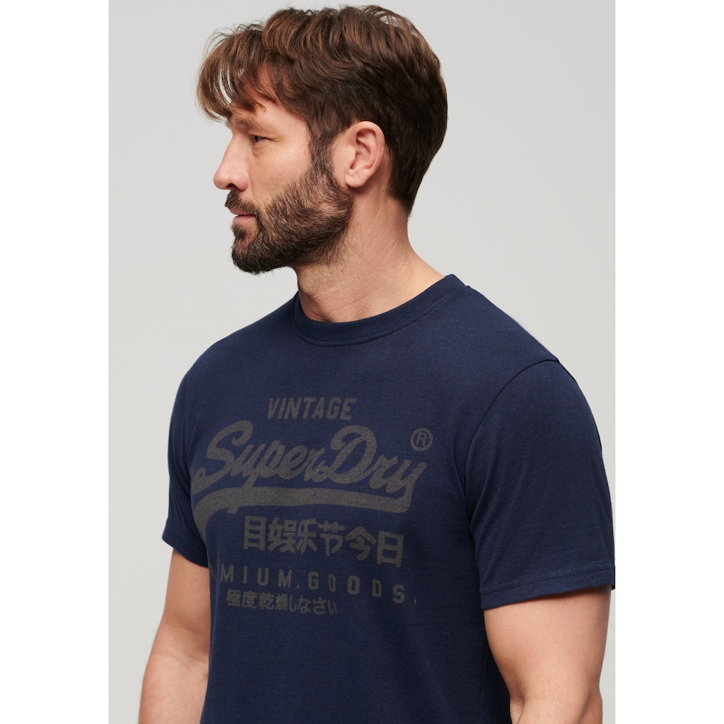 Superdry T-Shirt »Basic Shirt CLASSIC VL HERITAGE T SHIRT mit Logodruck«, (Klassische Passform mit Rundhalsausschnitt)
