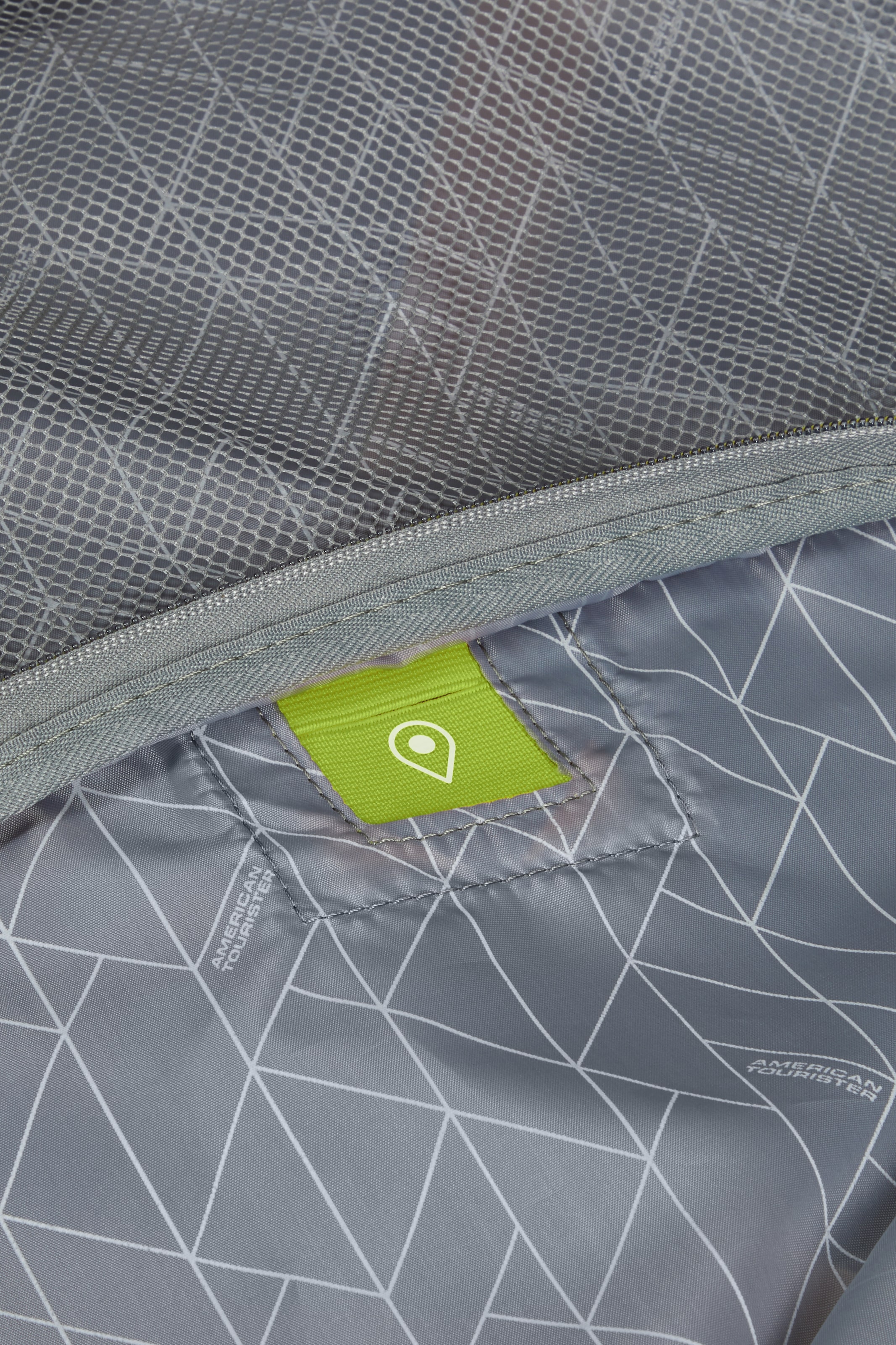American Tourister® Hartschalen-Trolley »FASTFORWARD, verschiedene Größen und Farben«, 4 Rollen, Hartschalen-Koffer personalisierbar TSA-Schloss Volumenerweiterung