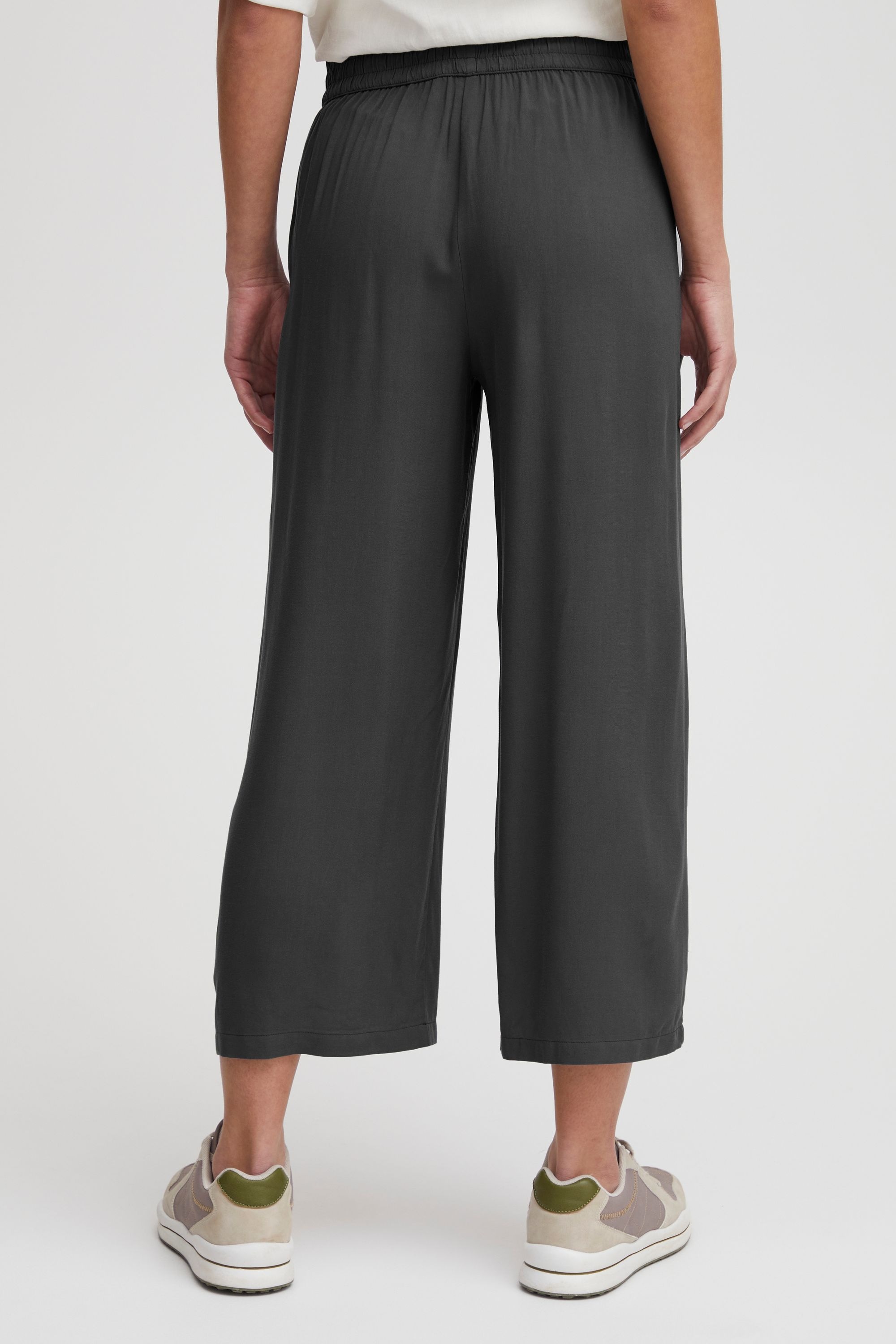 OXMO Elisabeth Women's Trousers Black Size 44 3