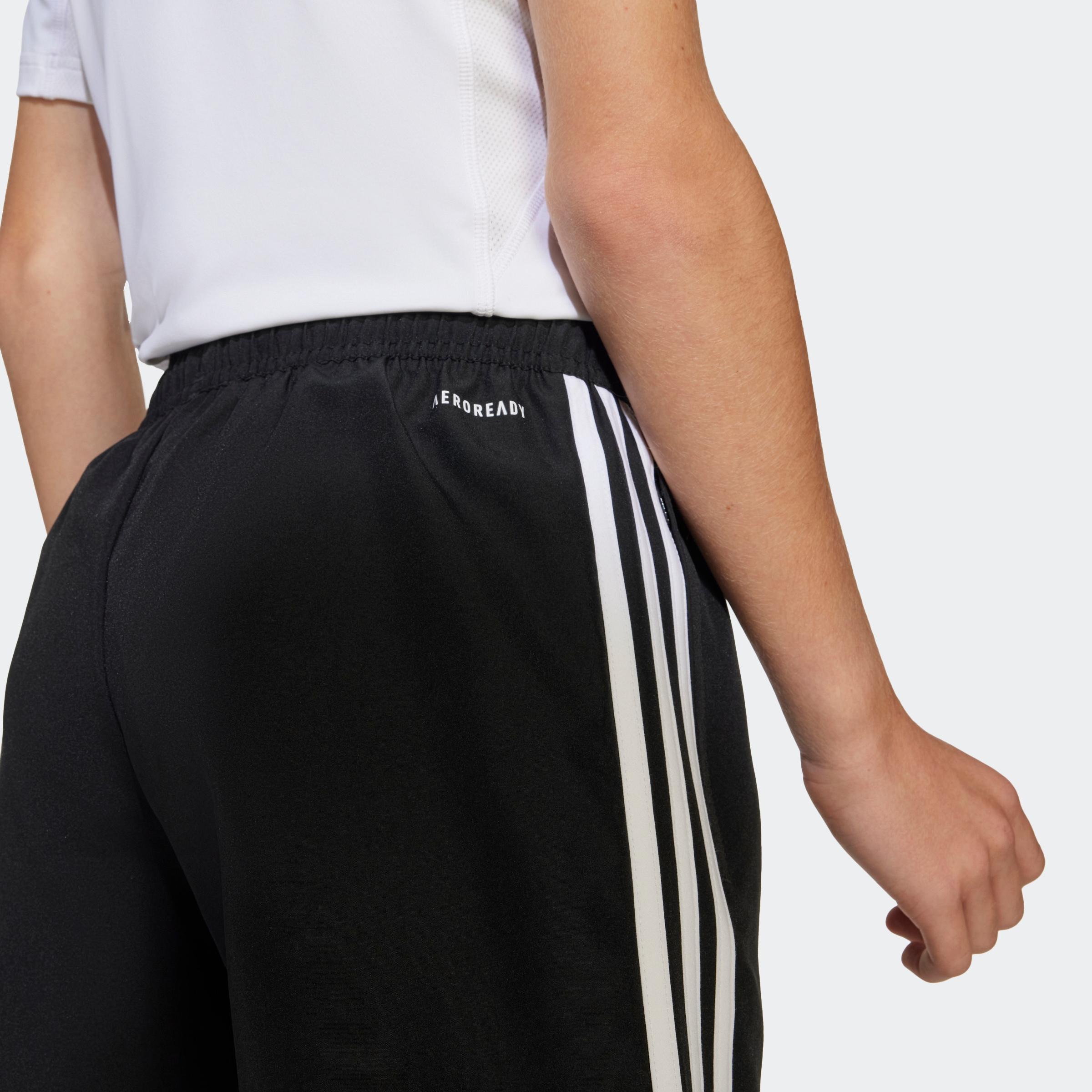 adidas Performance Trainingsshorts »TIRO ES W SHO Y«, (1 tlg.)