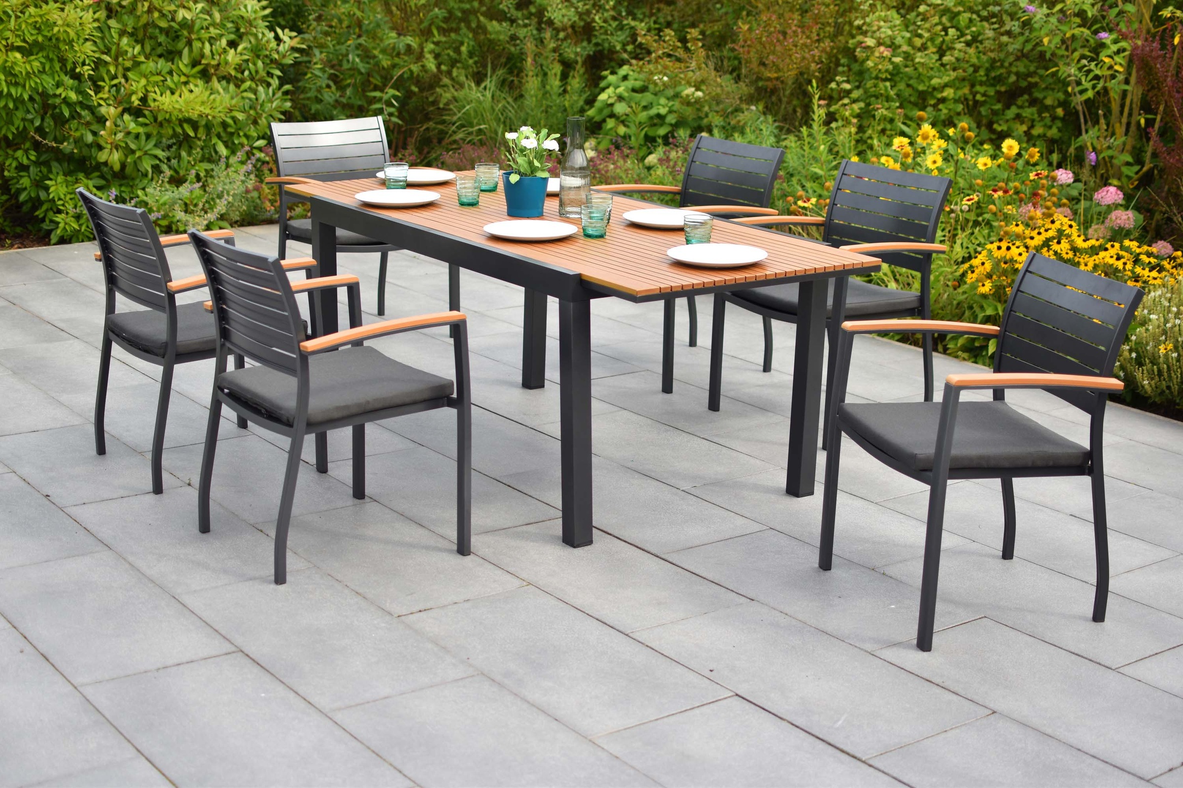 MERXX Garten-Essgruppe »Astros« Set, 13 tlg. inkl. 6 Stapelsessel, 6 Auflagen, 1 Ausziehtisch