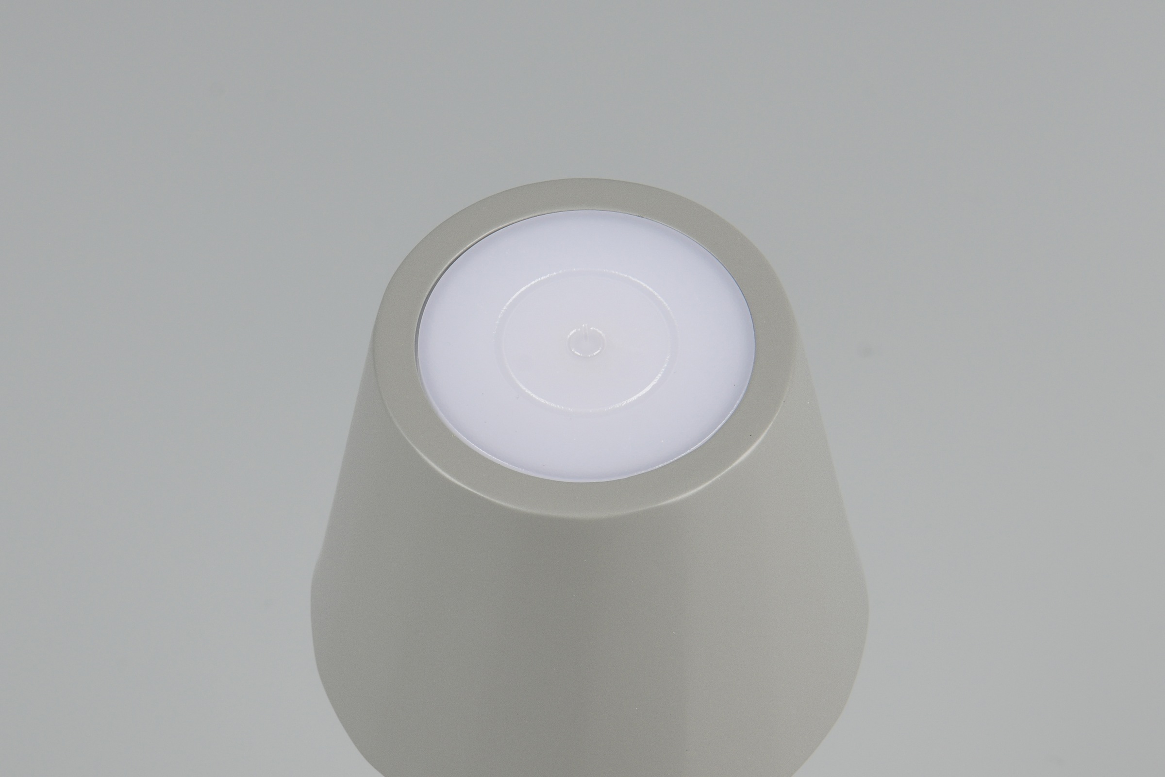 REALITY Leuchten LED Tischleuchte »DIAZ, Outdoor Akku Tischlampe Höhe 21 cm Ø 8,5 cm, IP44, Touchdimmer«, 1 flammig, Leuchtmittel LED-Board | LED fest integriert, CCT Lichtfarbe einstellbar 2700-6500K, 160 Lumen, 1,6W, USB Anschluss