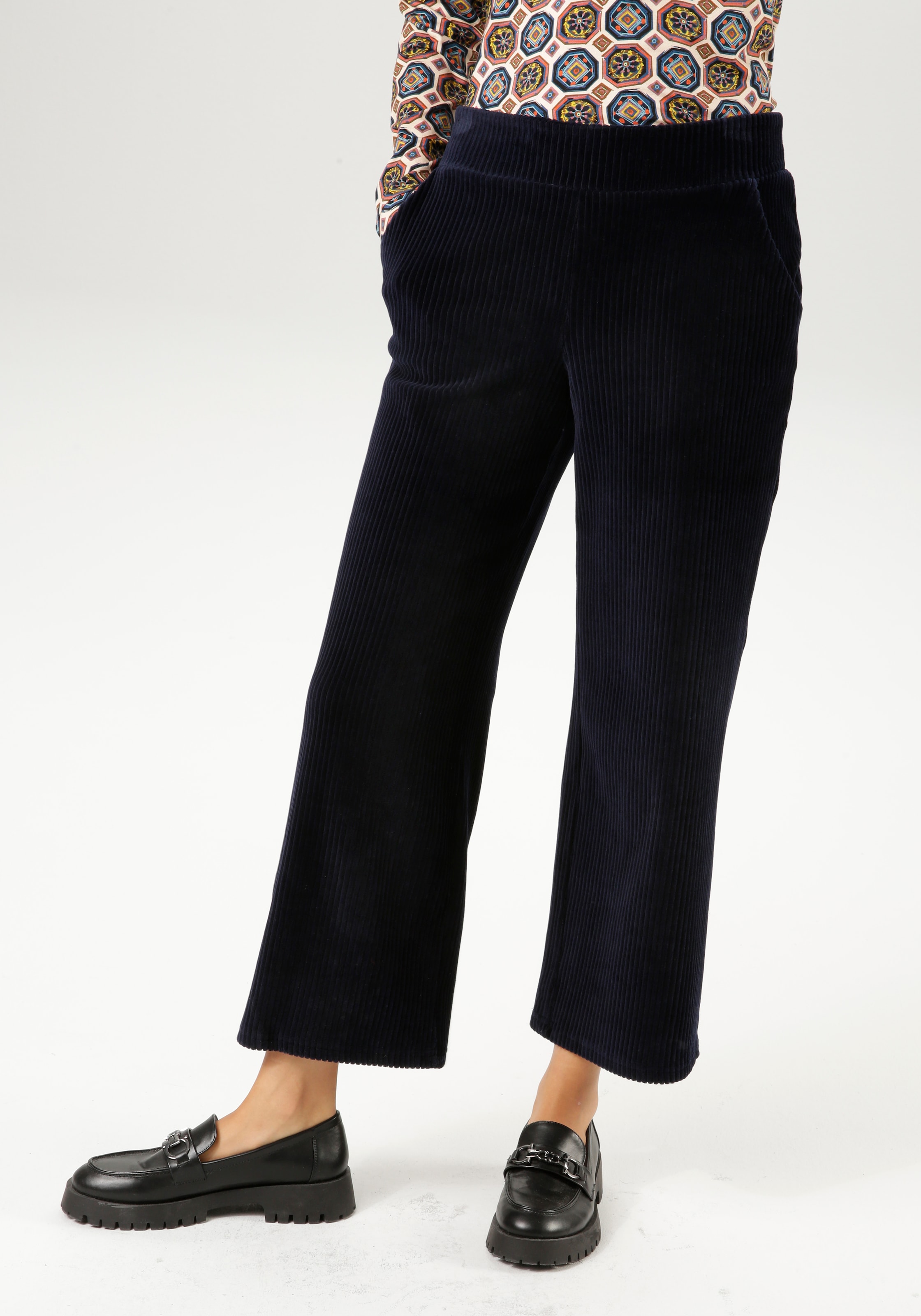 Aniston CASUAL Cordhose, in trendiger Culotte-Form