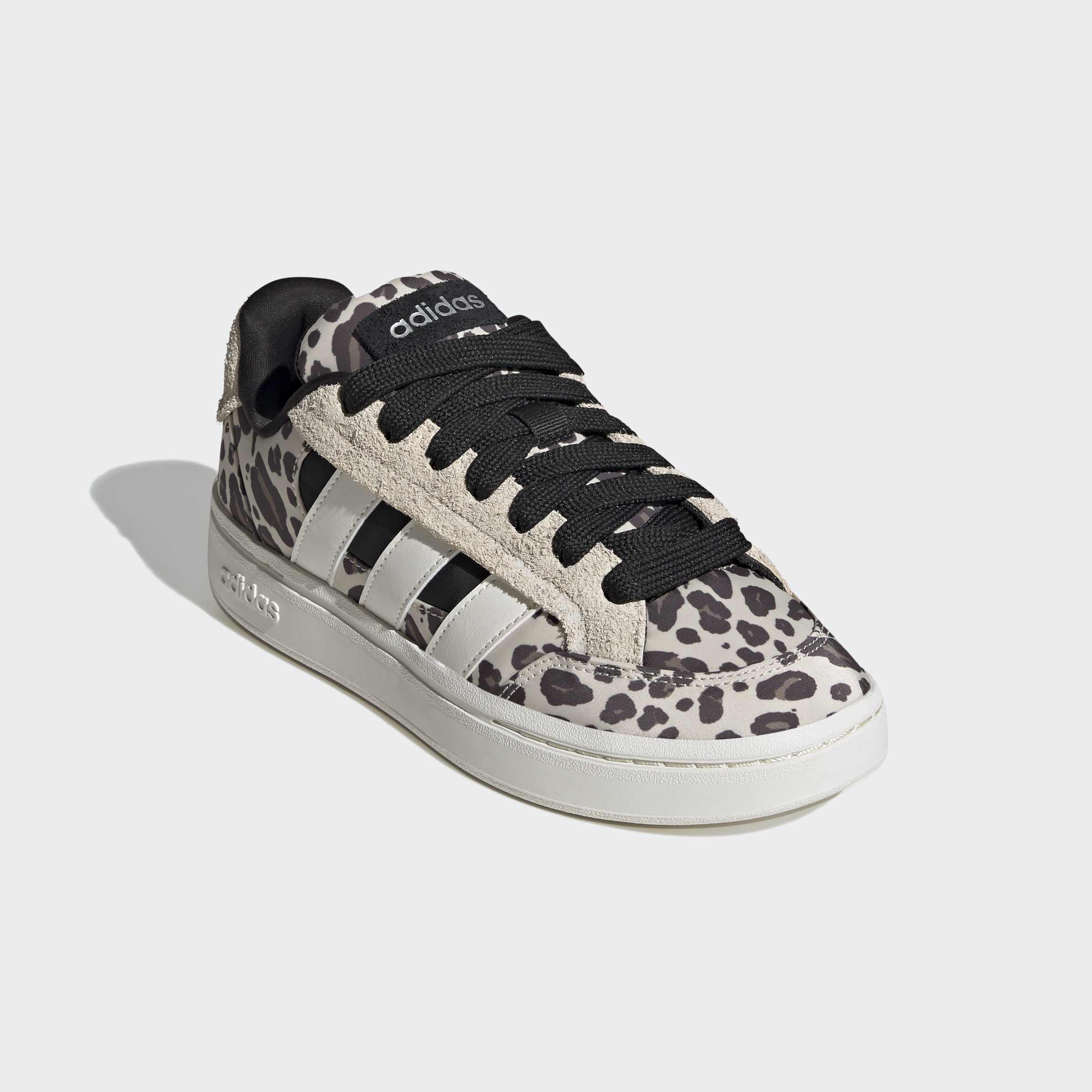 adidas Sportswear Sneaker "GRAND COURT ALPHA" mit Leo Muster