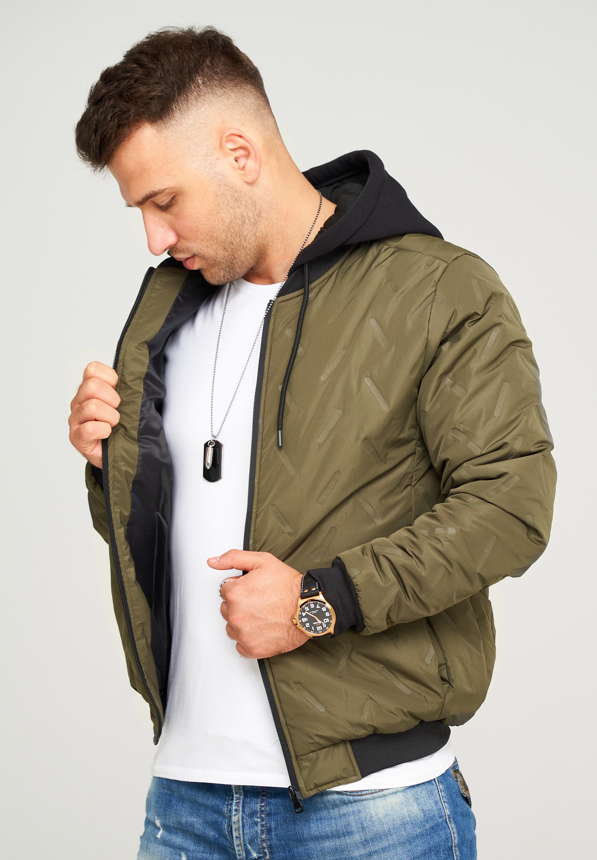 behype Steppjacke »BHMUS«, mit Kapuze