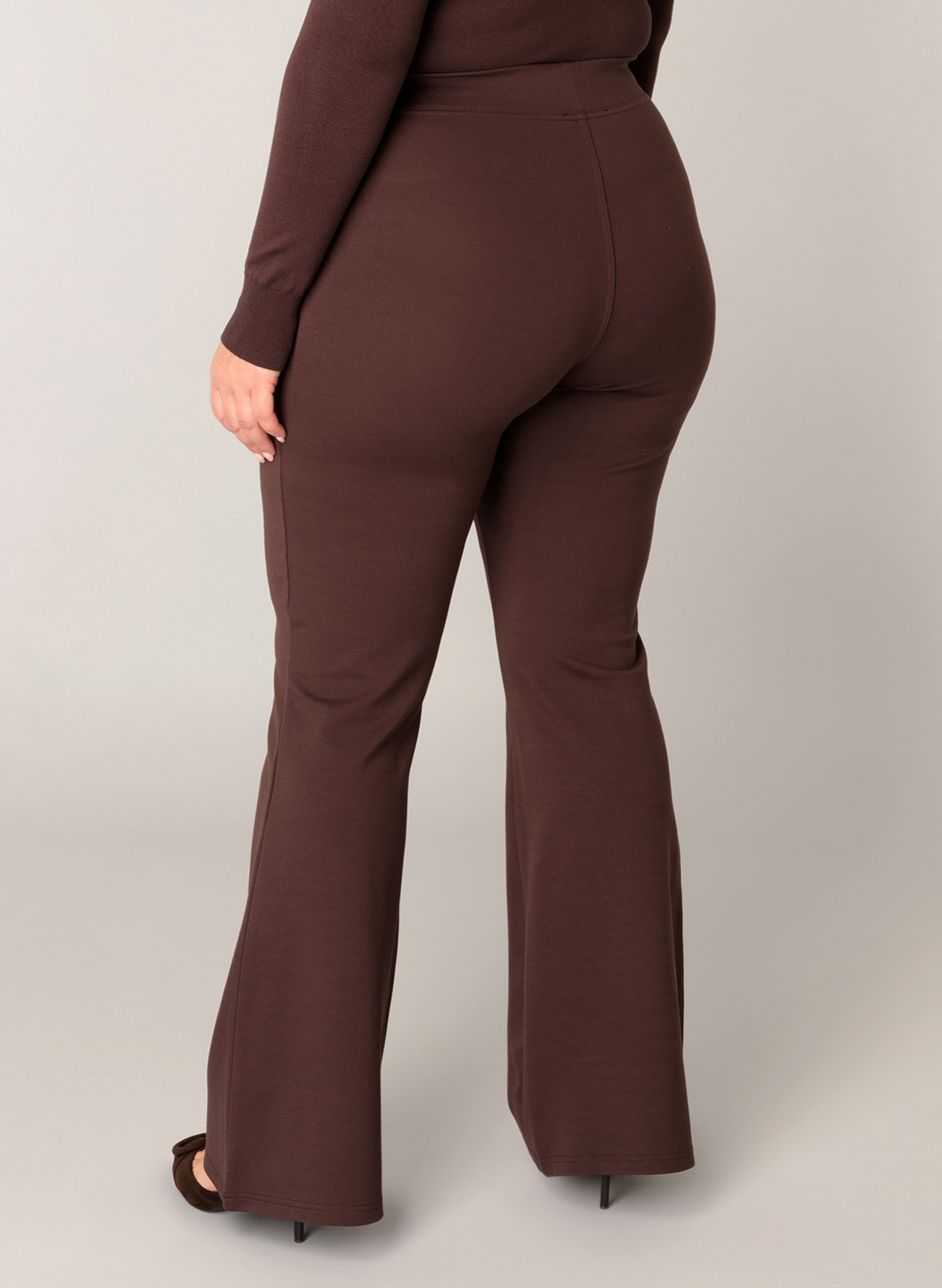 Base Level Curvy Treggings »Allie«, Aktuelle Boocut-Form
