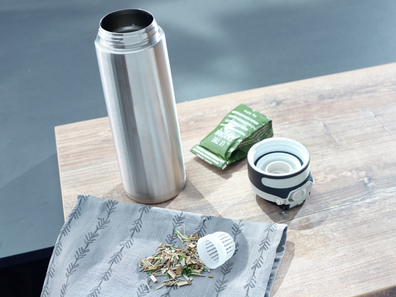 Leifheit Thermoflasche »Flip« 600 ml