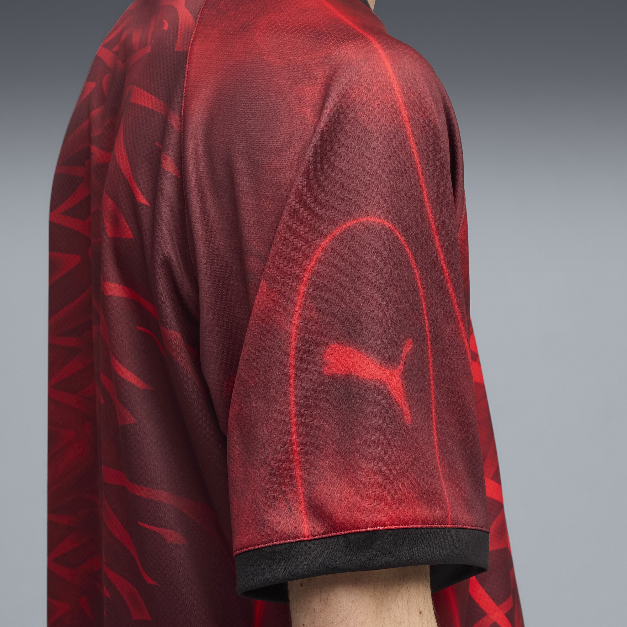 PUMA Trainingsshirt »PUMATECH Allover-Print Relaxed Fußballtrikot Erwachsene«