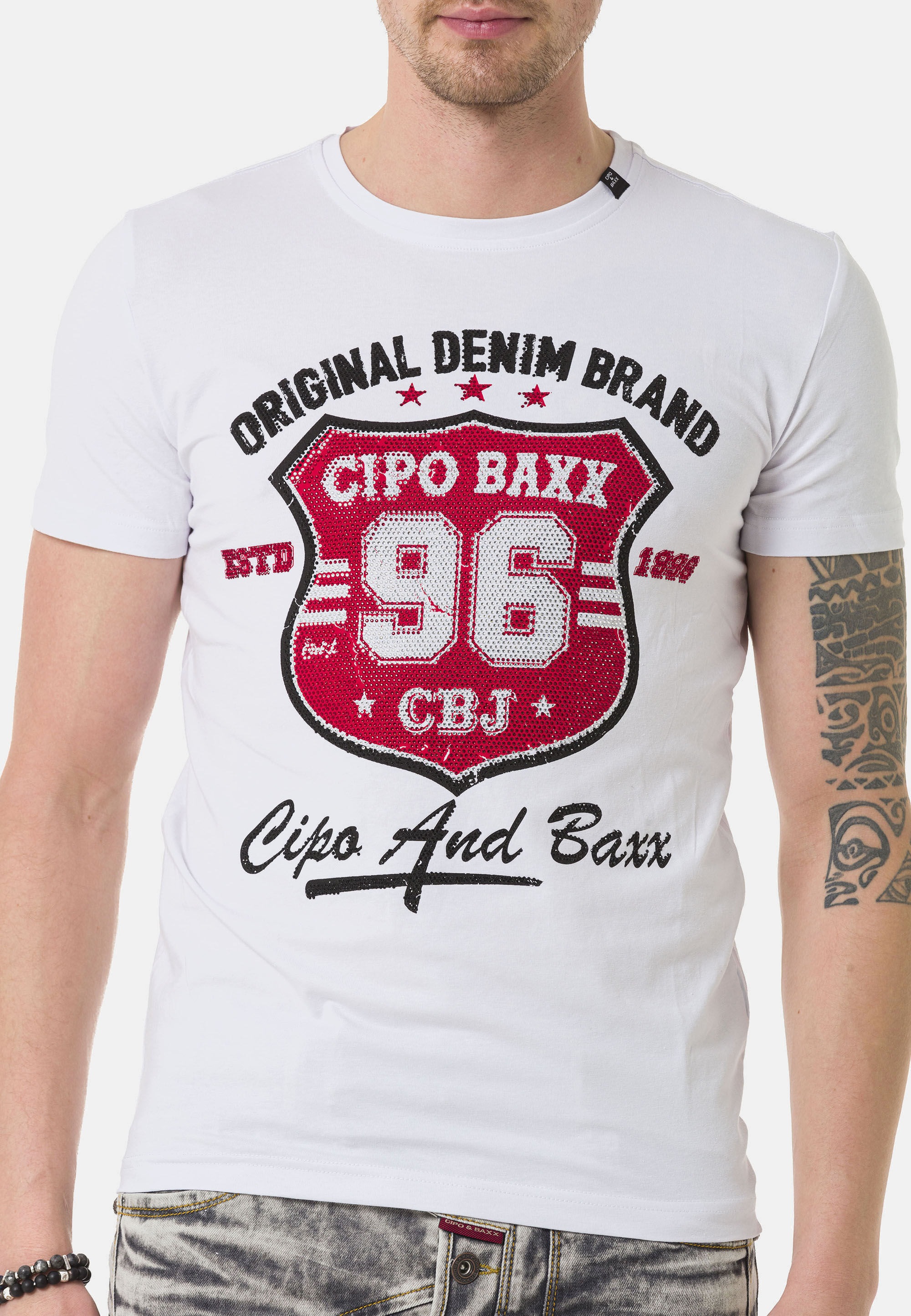 Cipo & Baxx T-Shirt »T-Shirt«, mit großem Wappen-Print