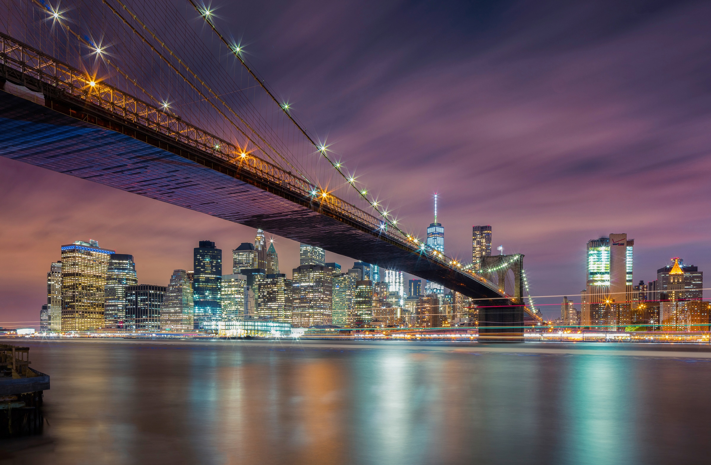 Papermoon Fototapete "Photo-Art MICHAEL ZHENG, BROOKLYN BRIDGE NACHTS"